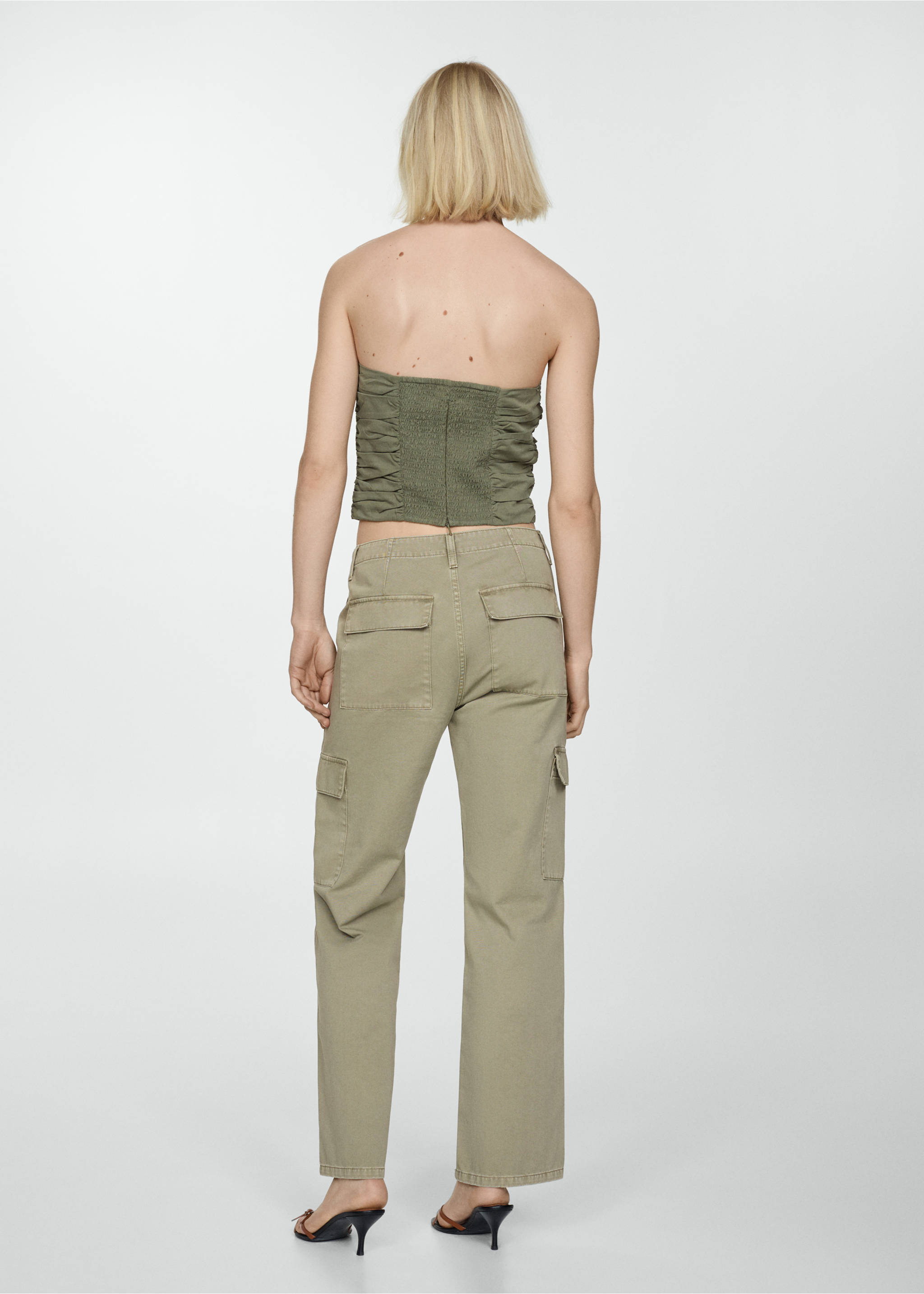 Cargo-jeans med lommer - Baksiden av artikkelen, Khaki. Ref: 67014032-00.
