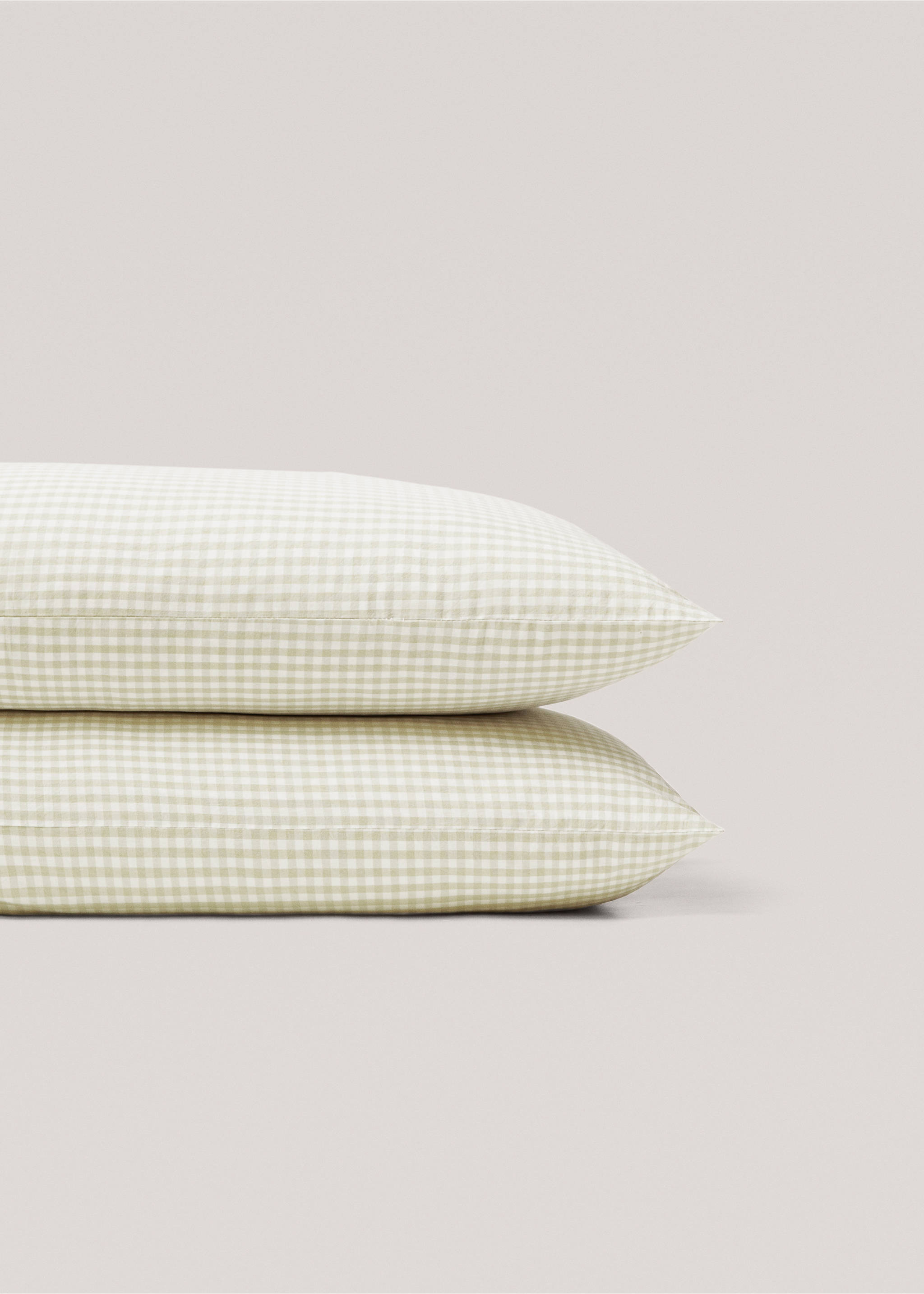 Gingham-check pillow case 50x75cm (Pack de 2) - Details of the article 3, Green. Ref: 67014057-00.