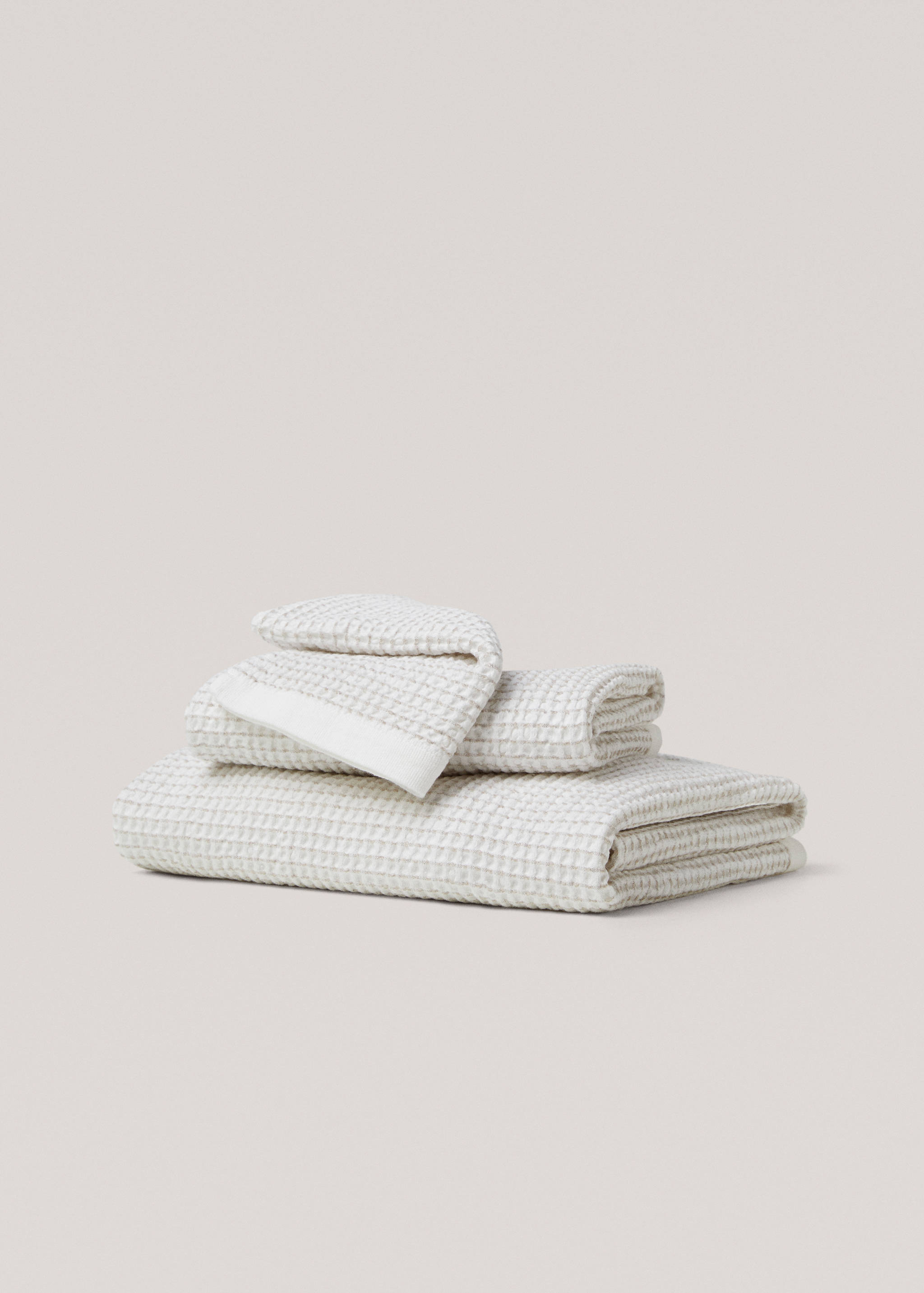 Striped-texture hand towel 50x90cm - Article without model