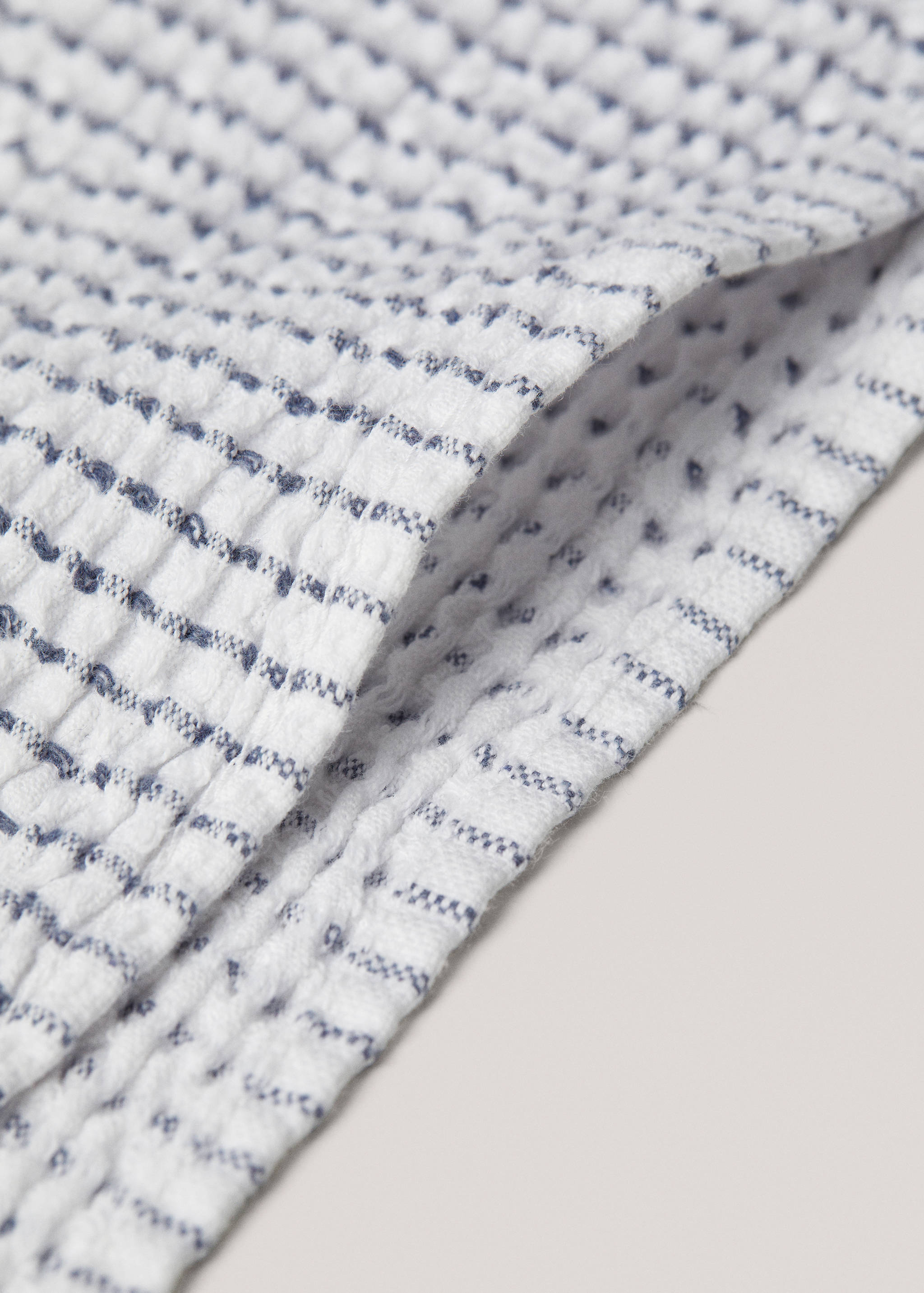 Striped-texture hand towel 50x90cm - Details of the article 1