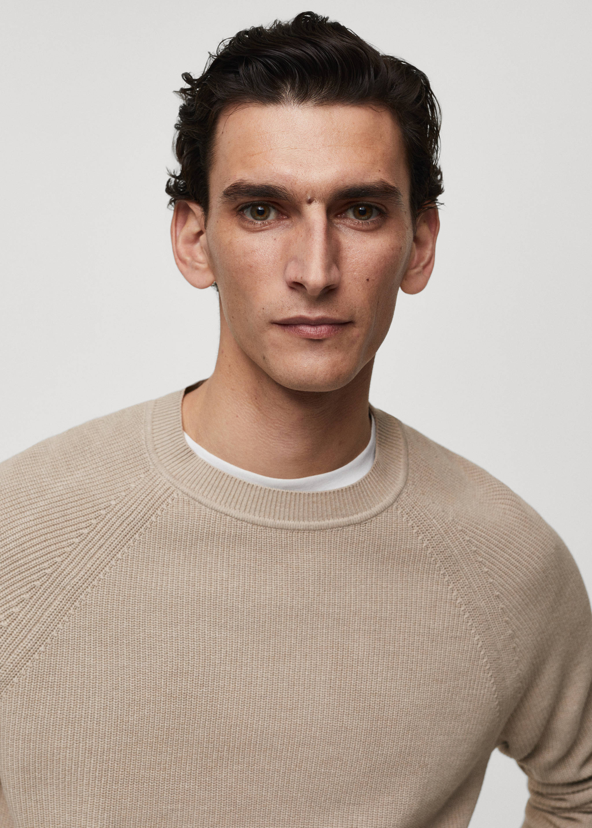 Ribbed round-neck sweater - Details of the article 1