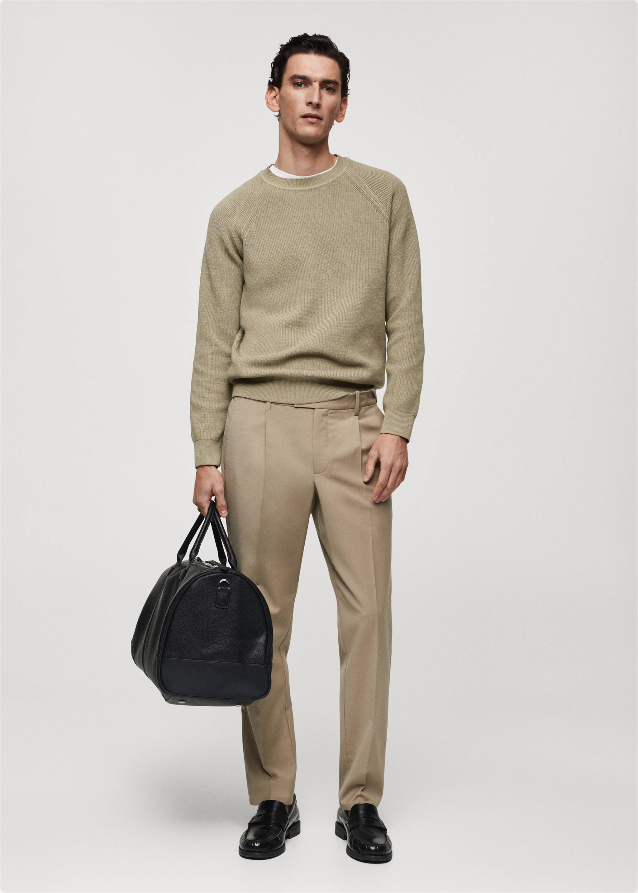 Ribbed round-neck sweater - General plane