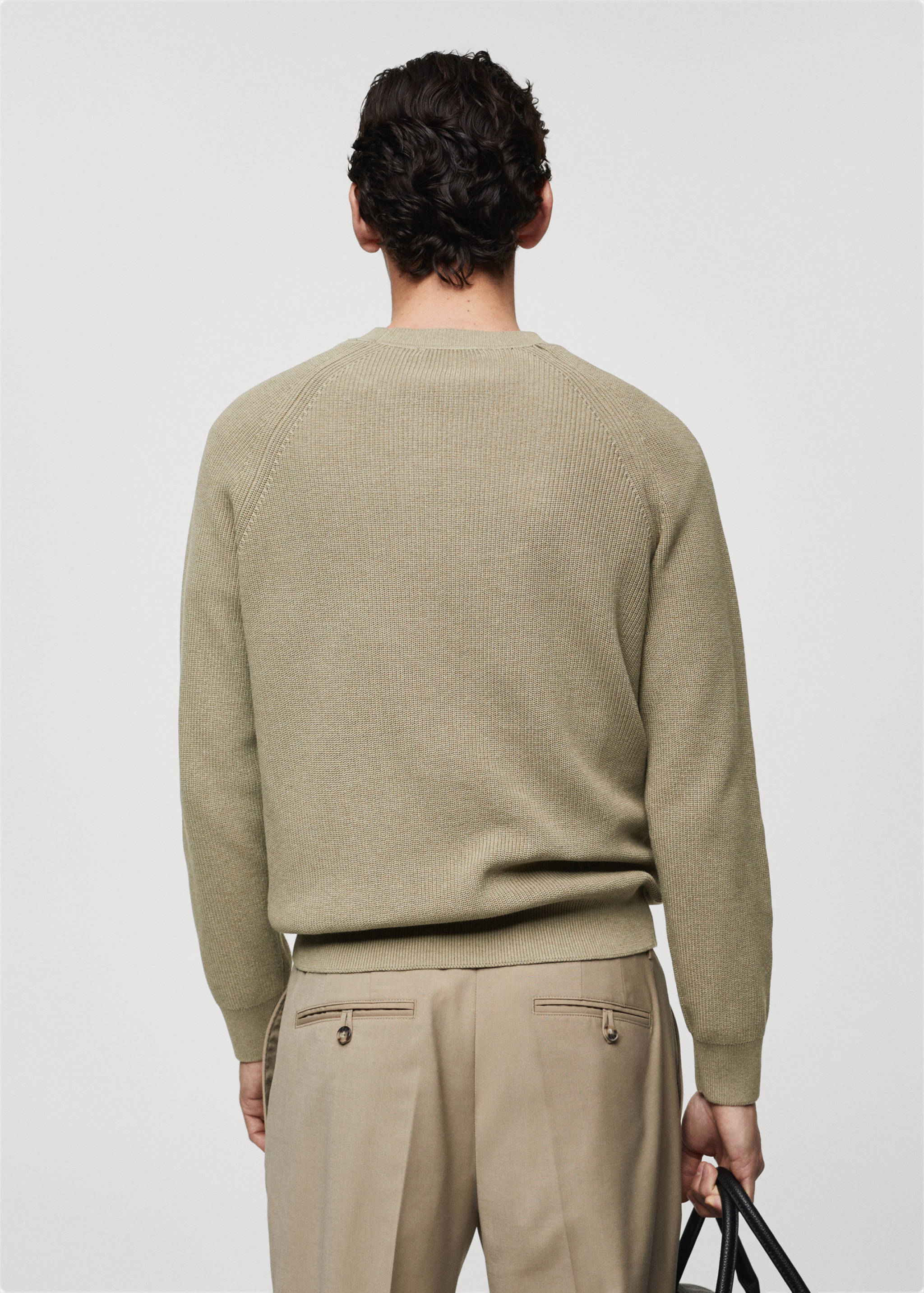 Ribbed round-neck sweater - Reverse of the article