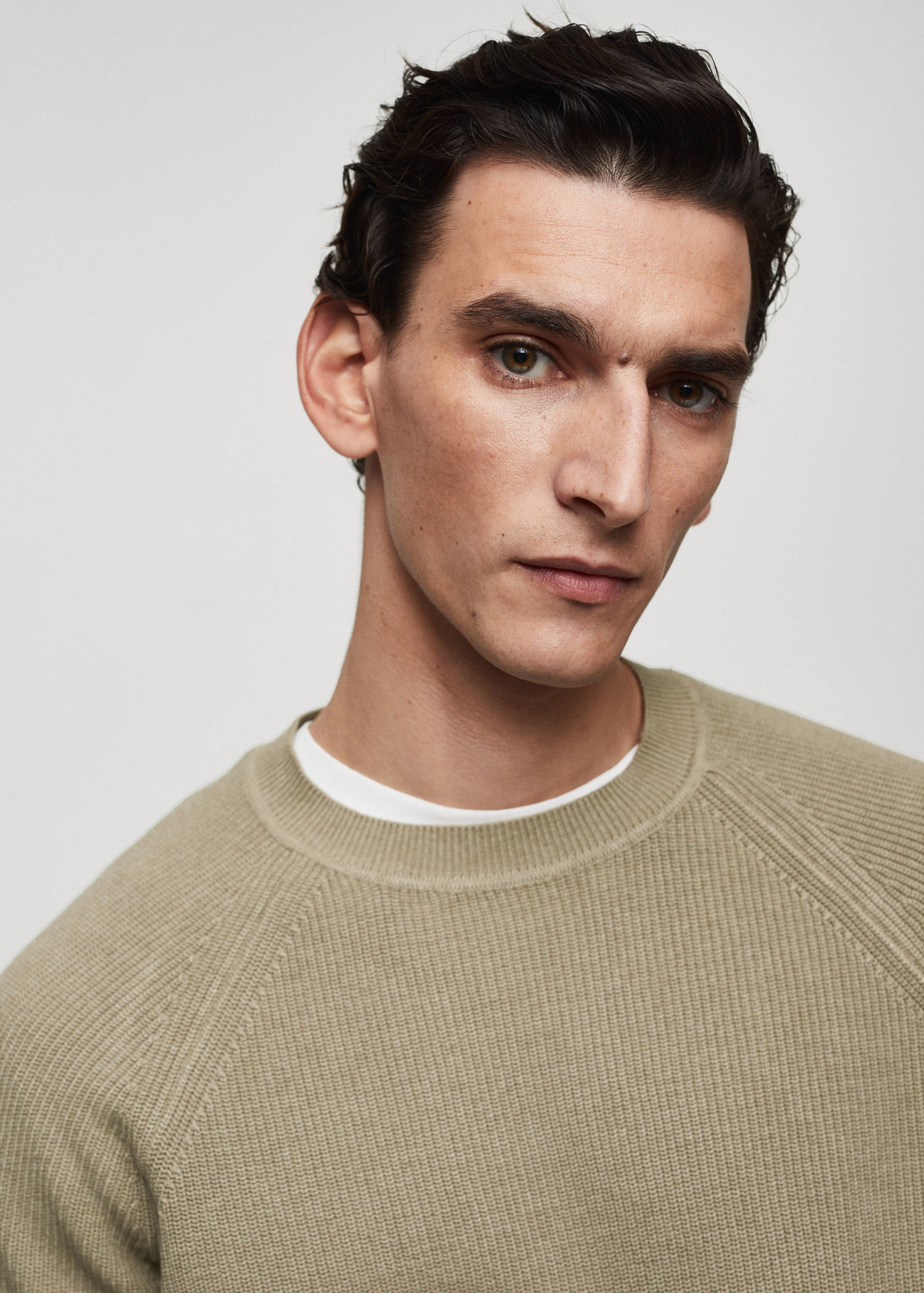 Ribbed round-neck sweater - Details of the article 1