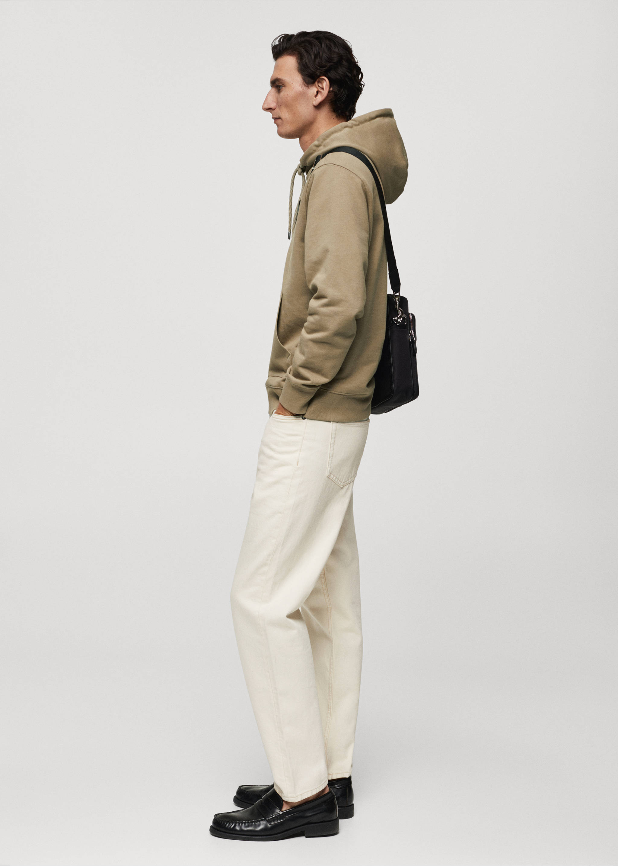 Leichtes Baumwollsweatshirt mit Kapuze - Detail des Artikels 2, Sandfarben. Ref: 67014461-00.