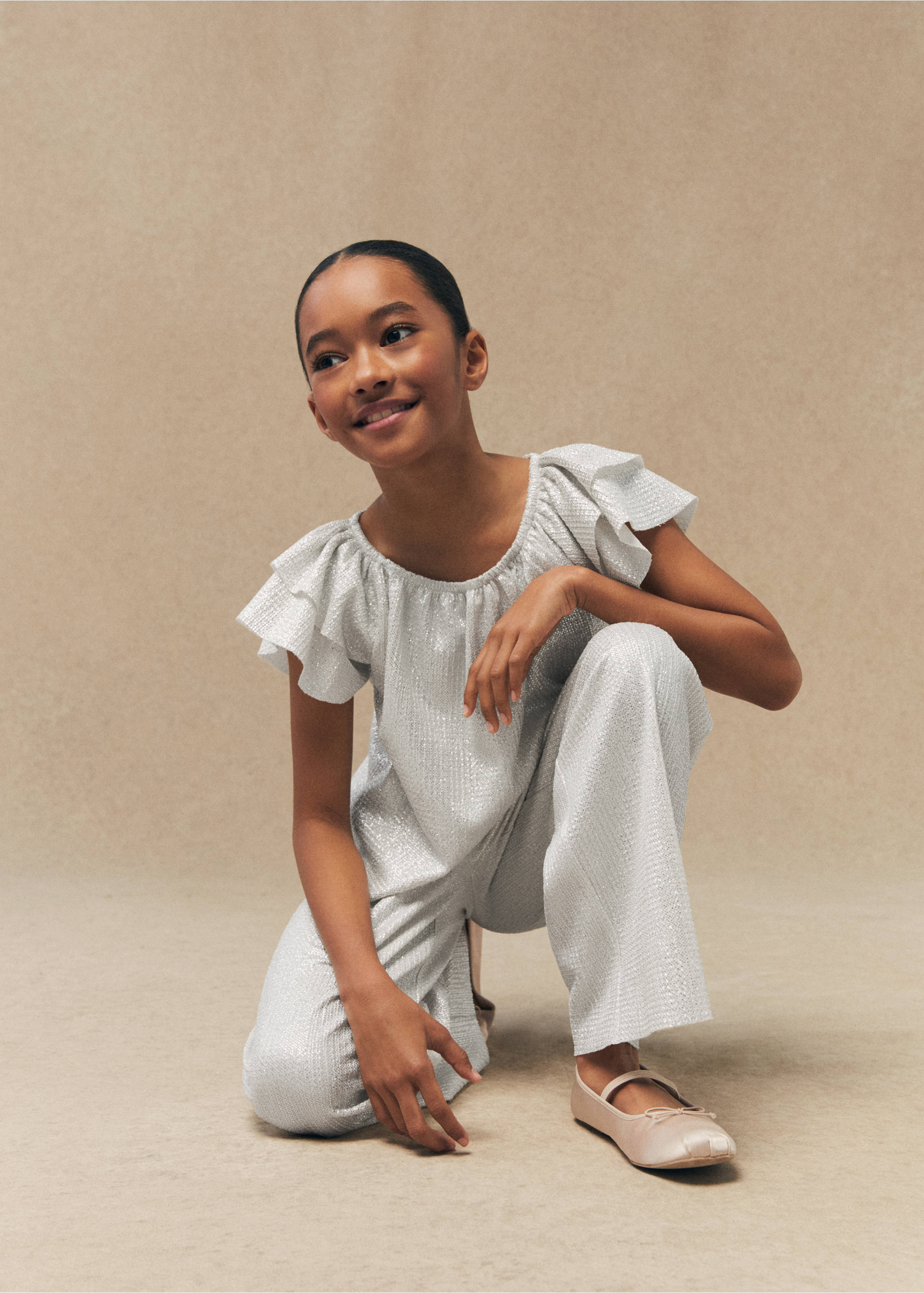 Shiny textured t-shirt - Details of the article 2, Silver. Ref: 67014774-00.