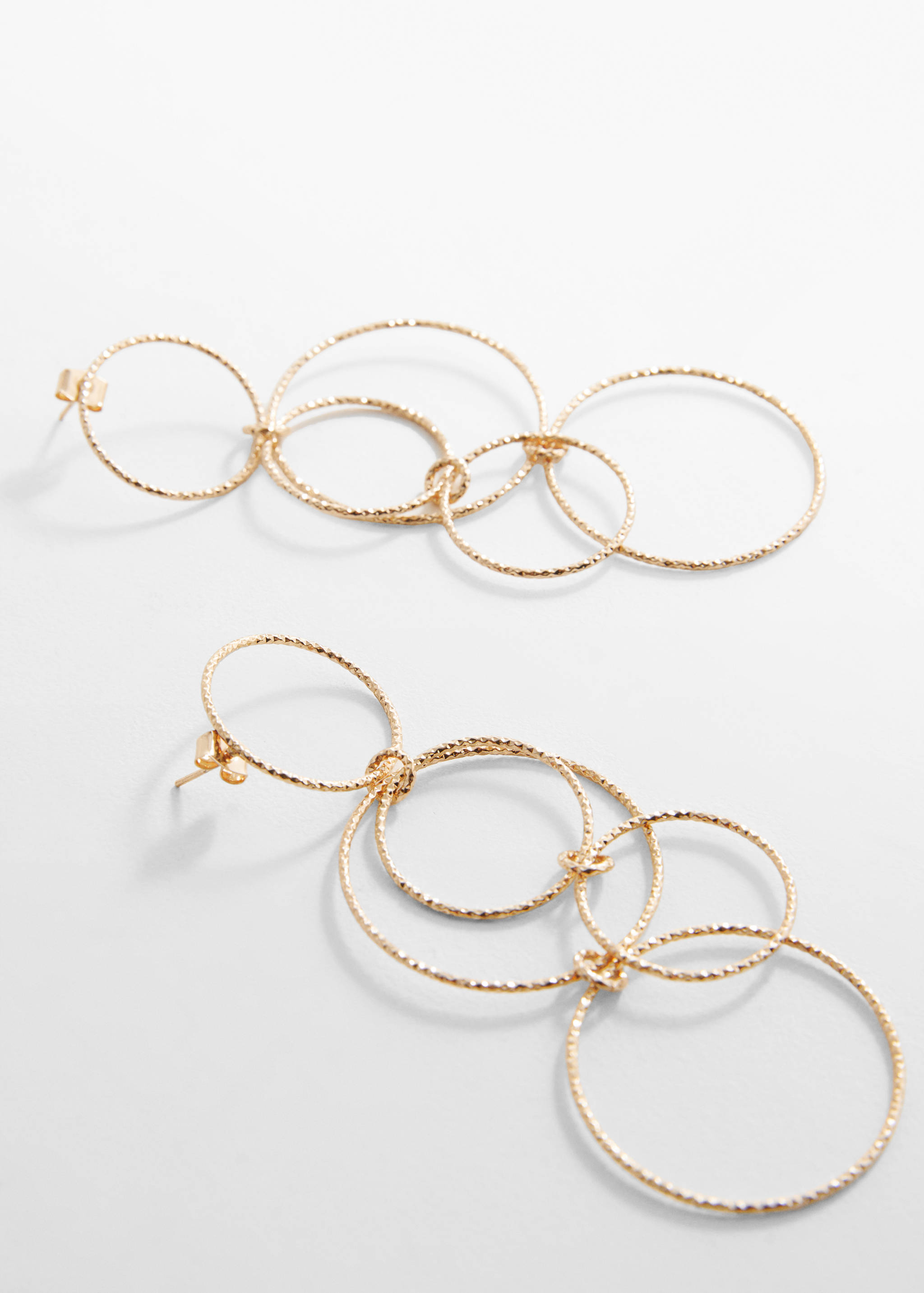 Long earrings with intertwined hoops - Medium plane