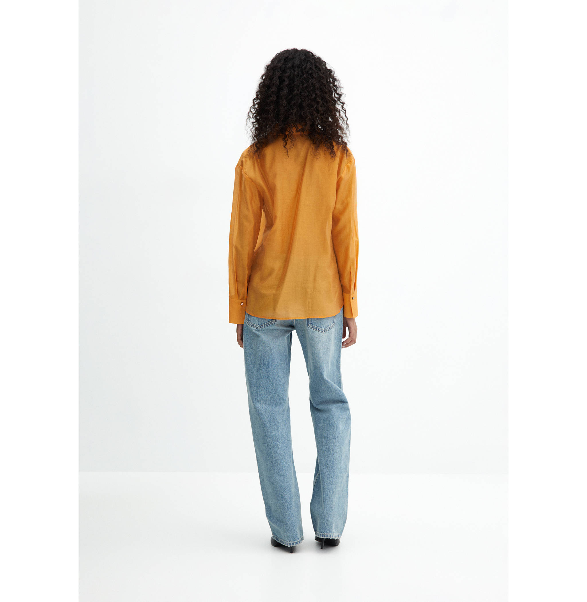 Concealed button shirt - Reverse of the article