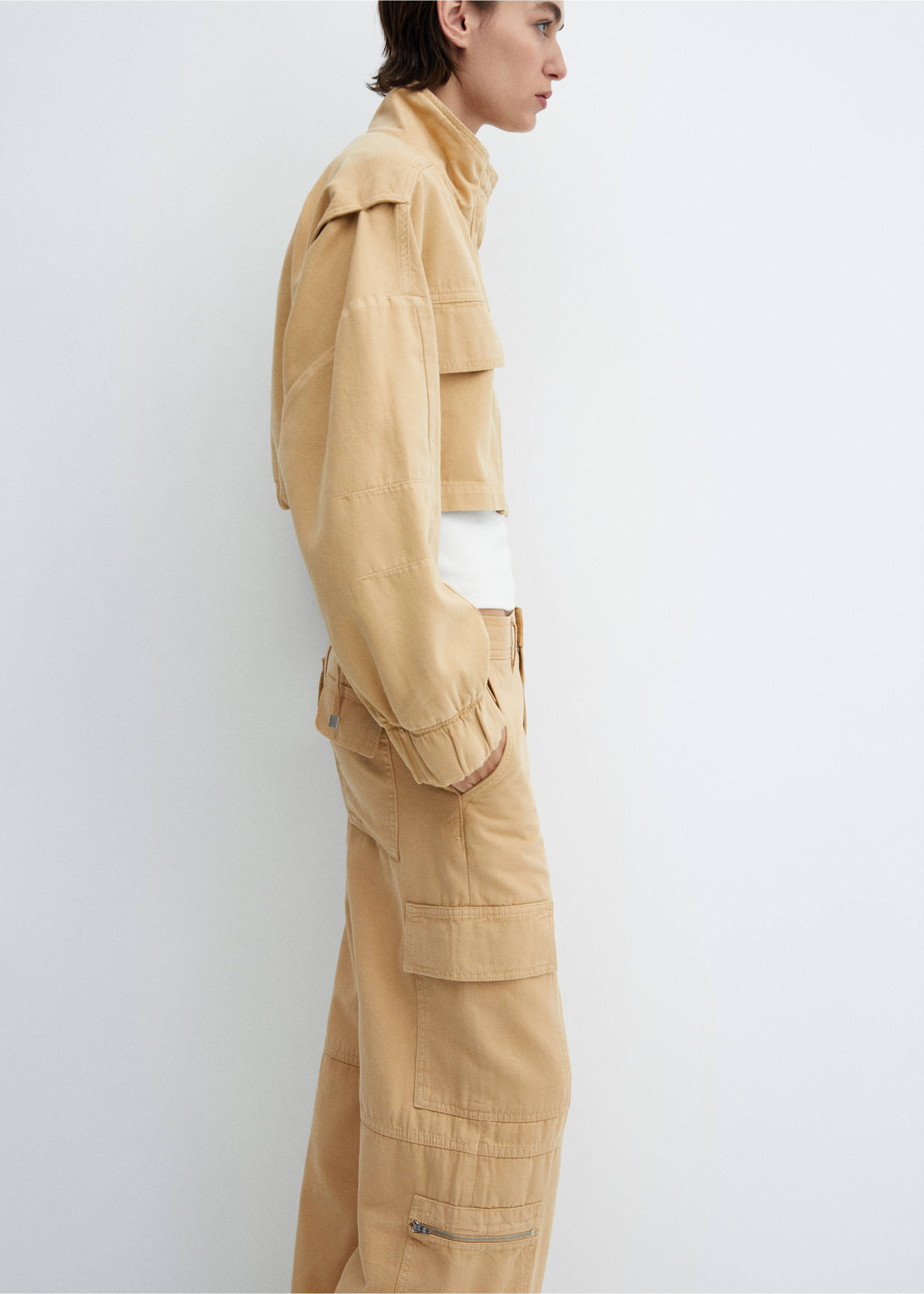 Cargo-jeans med lommer - Artikkeldetalj 9, Halvbrun. Ref: 67015745-00.