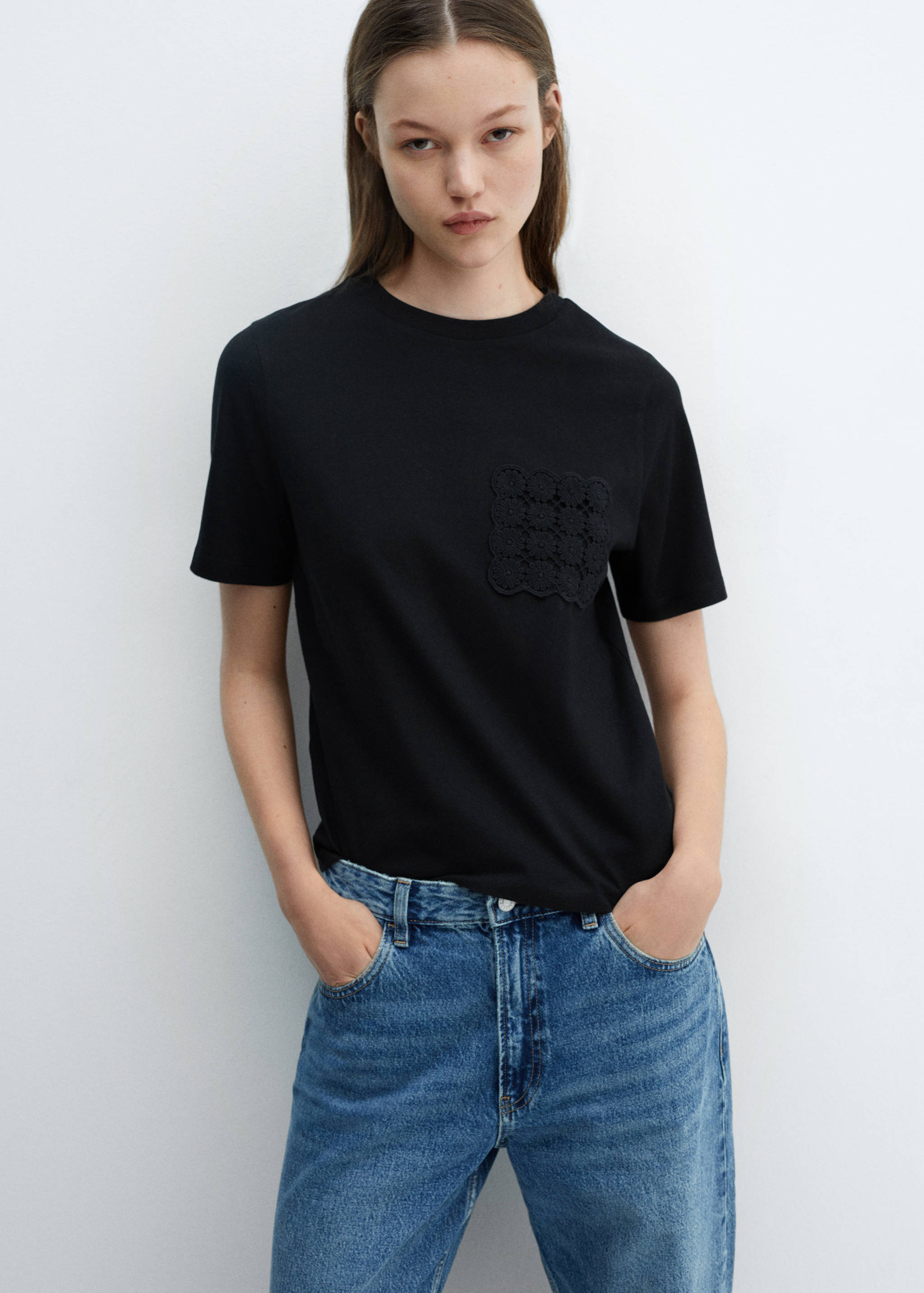 Camiseta bolsillo crochet - Plano medio