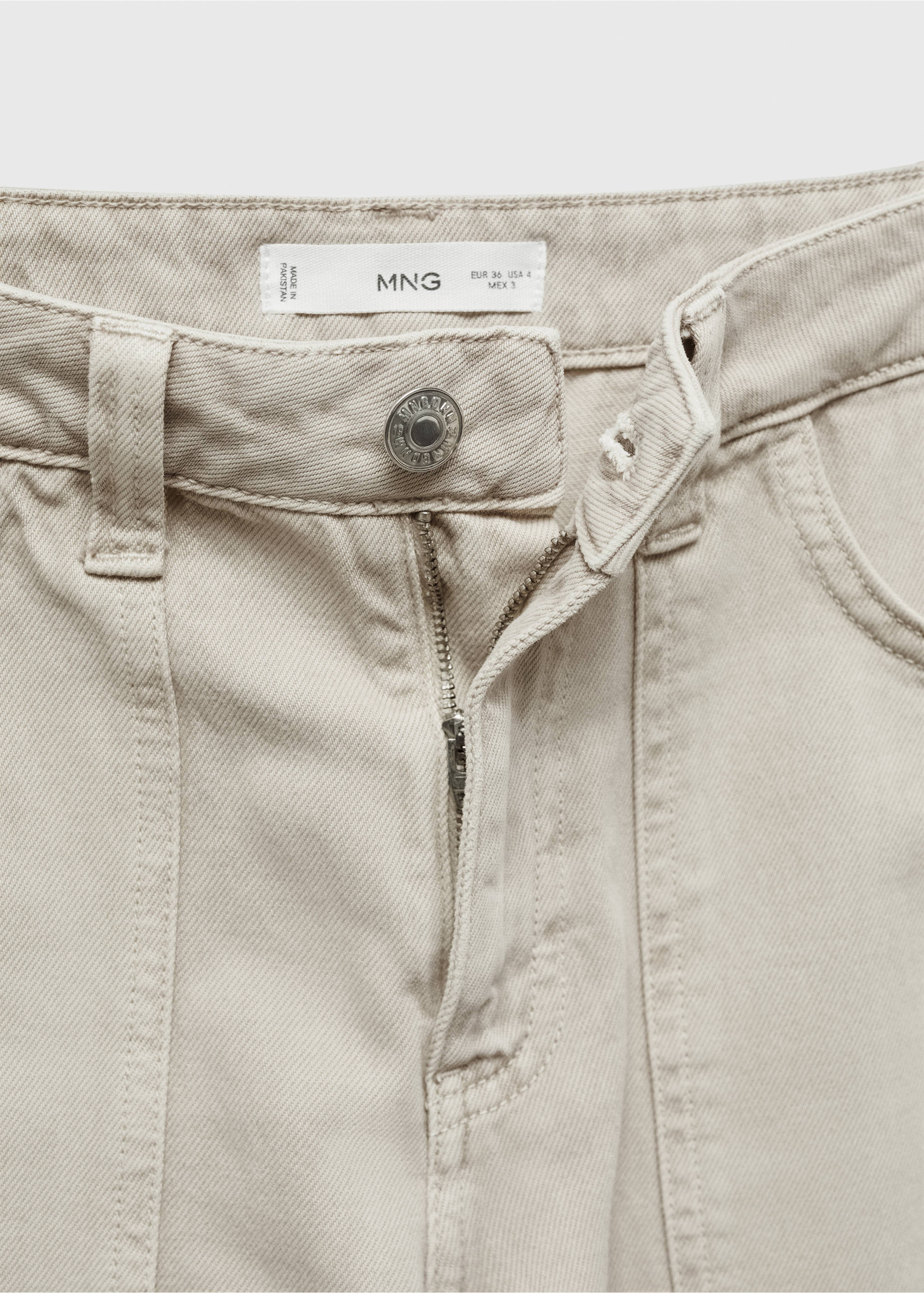 Pocket cargo jeans - Details of the article 8, Sand. Ref: 67015752-00.