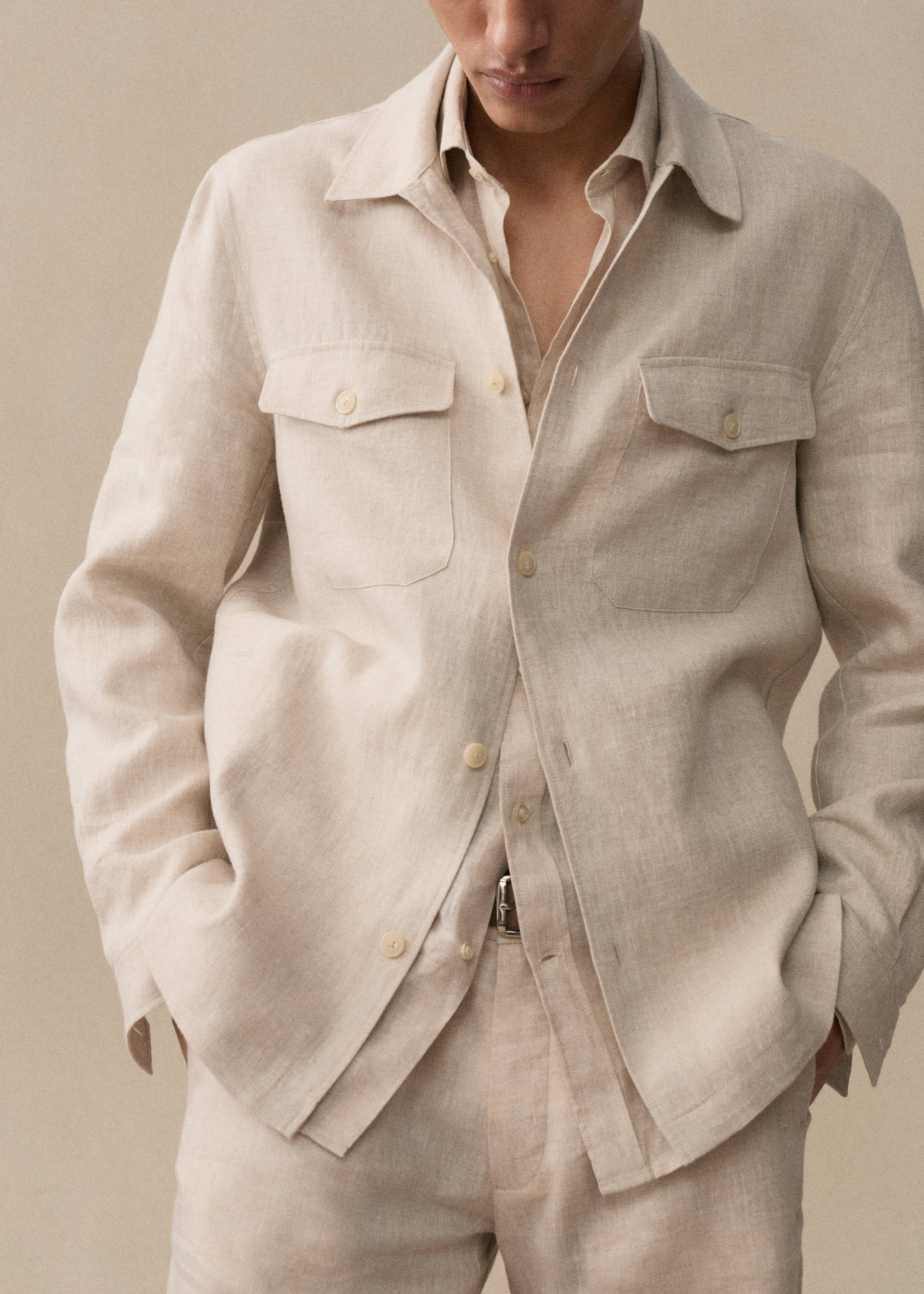100% linen overshirt with pockets - Details of the article 3, Ecru. Ref: 67015980-00.