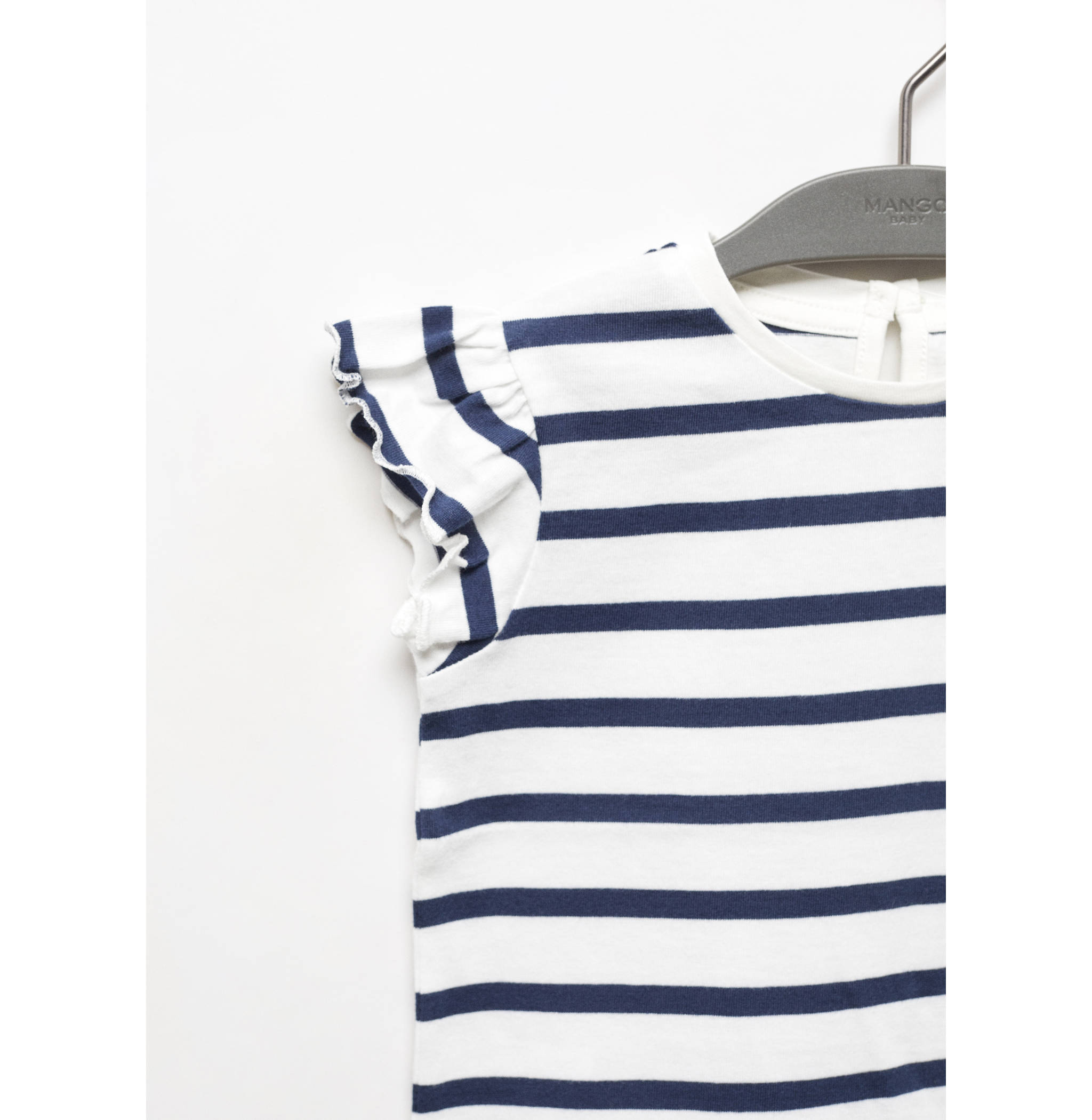 Ruffled striped t-shirt - Details of the article 8