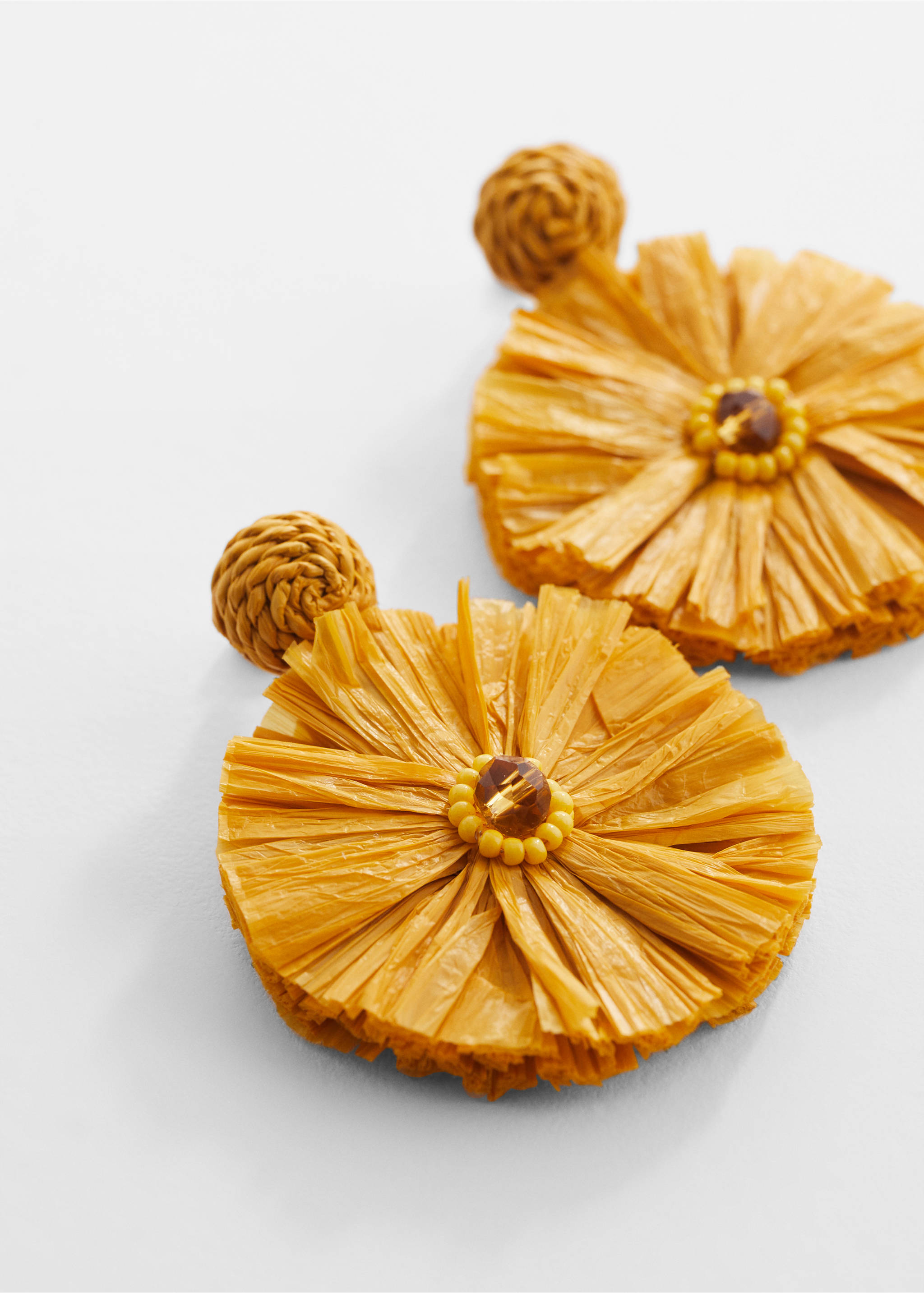 Raffia earrings - Medium plane, Mustard. Ref: 67016012-00.
