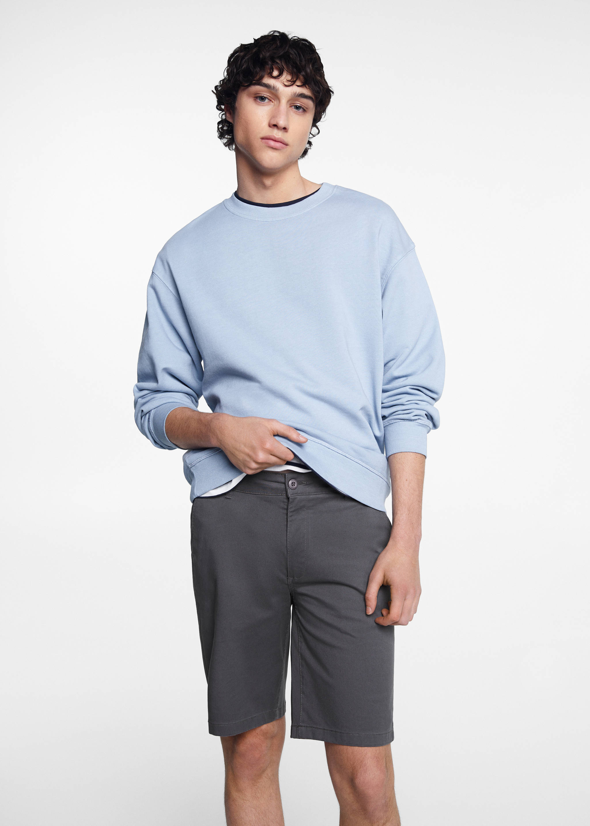 Slim fit cotton Bermuda shorts - Medium plane