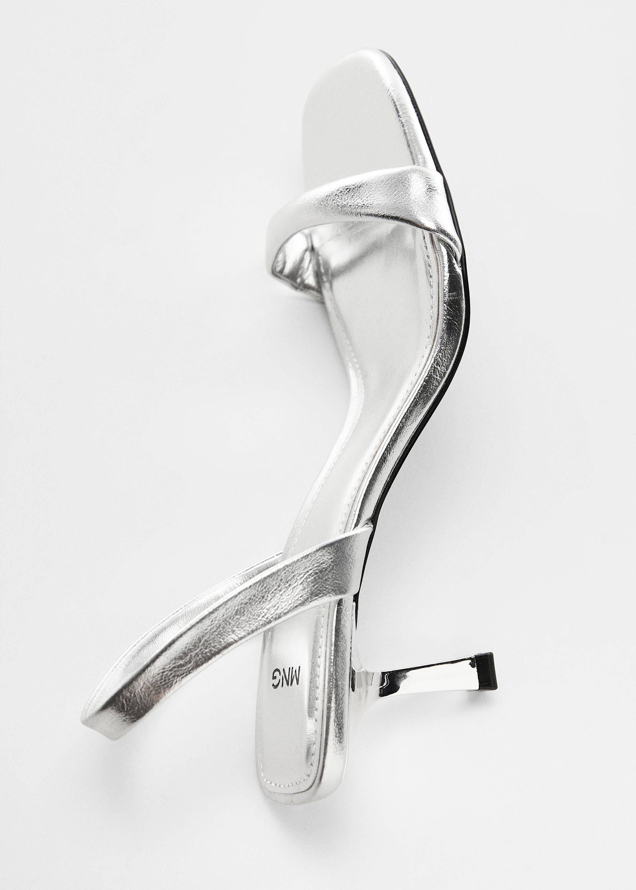 Heel non-structured sandals - Details of the article 5