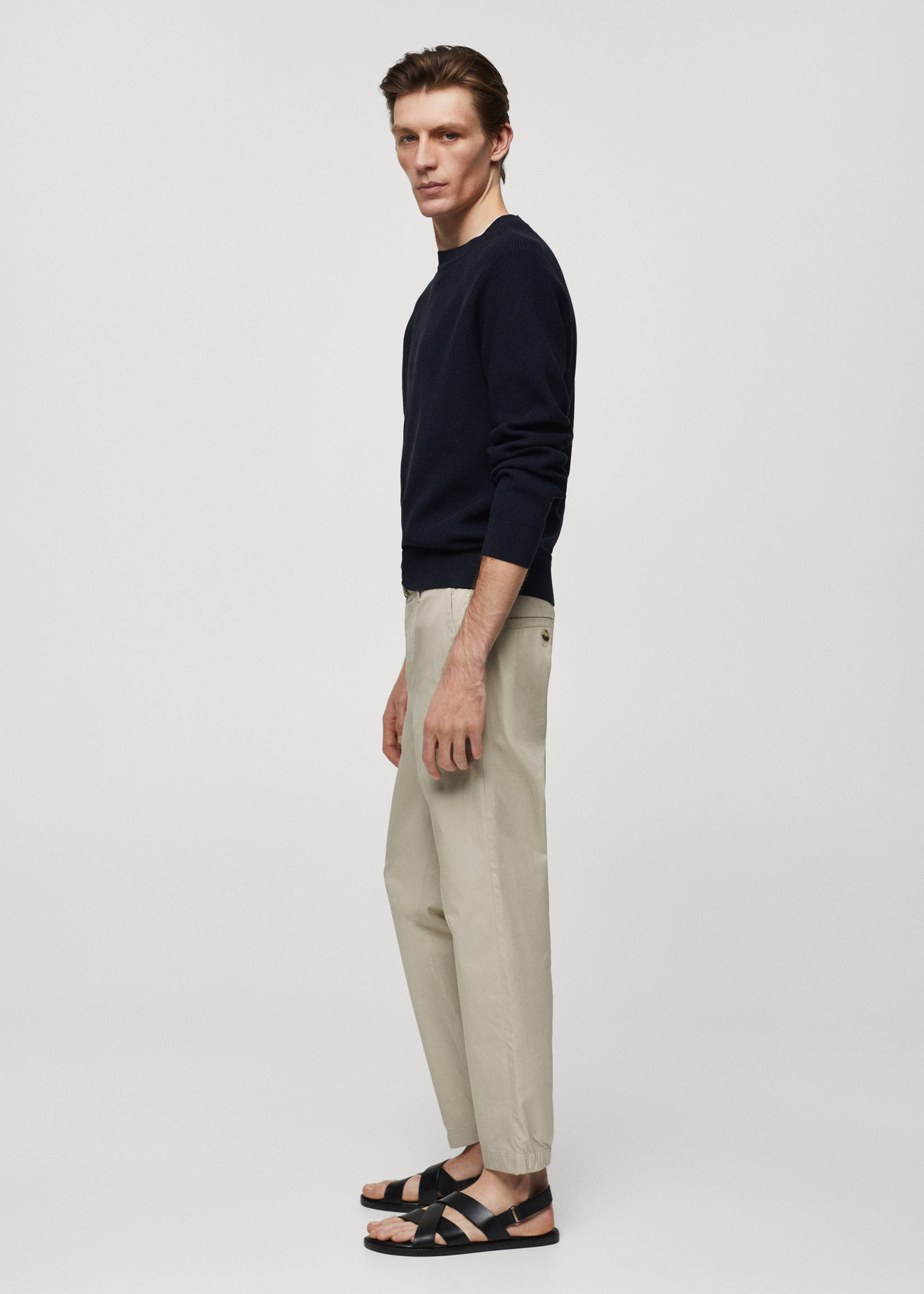 100% slim-fit cotton trousers - Details of the article 2