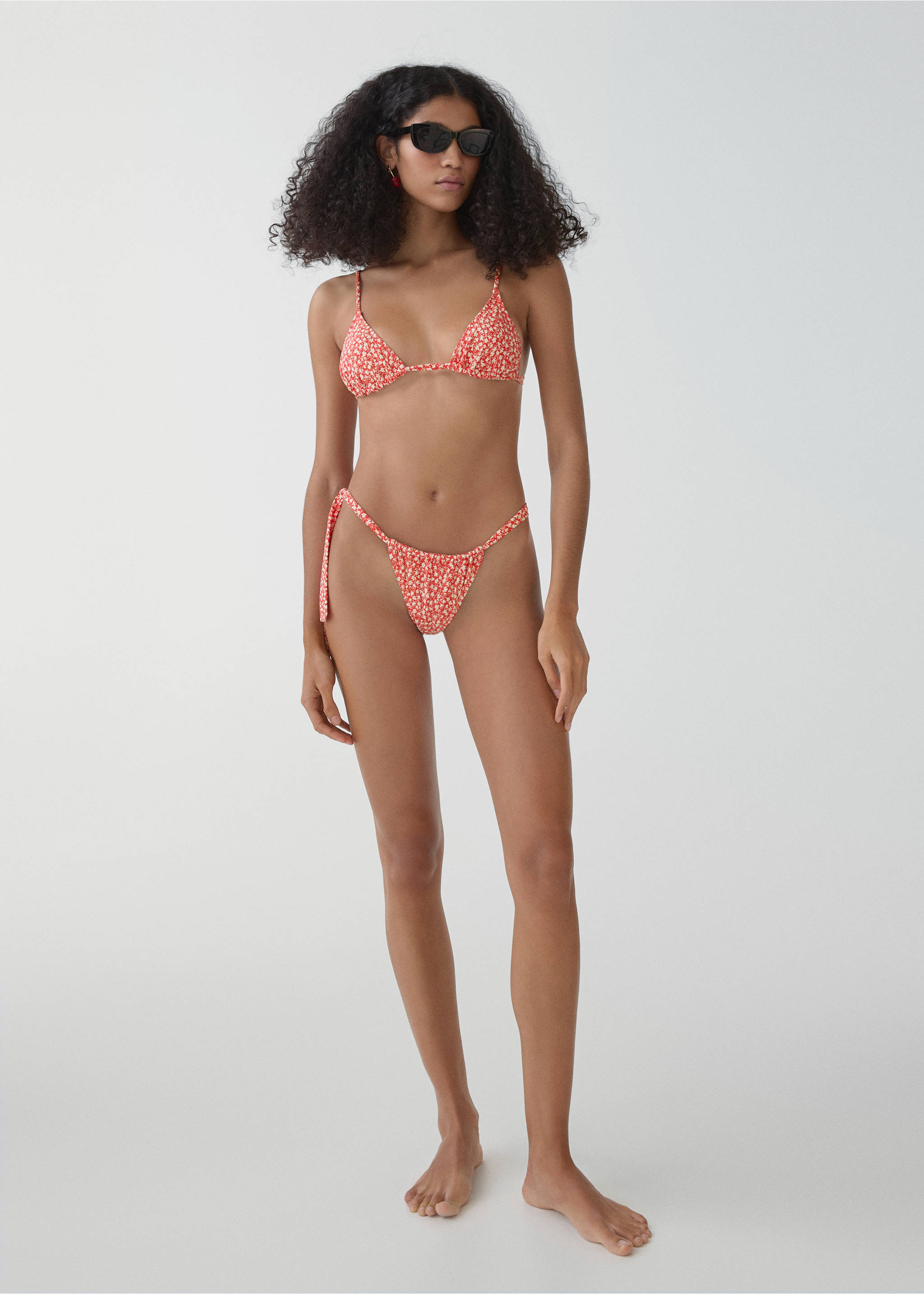 Classic floral bikini bottoms - General plane, Red. Ref: 67016737-00.