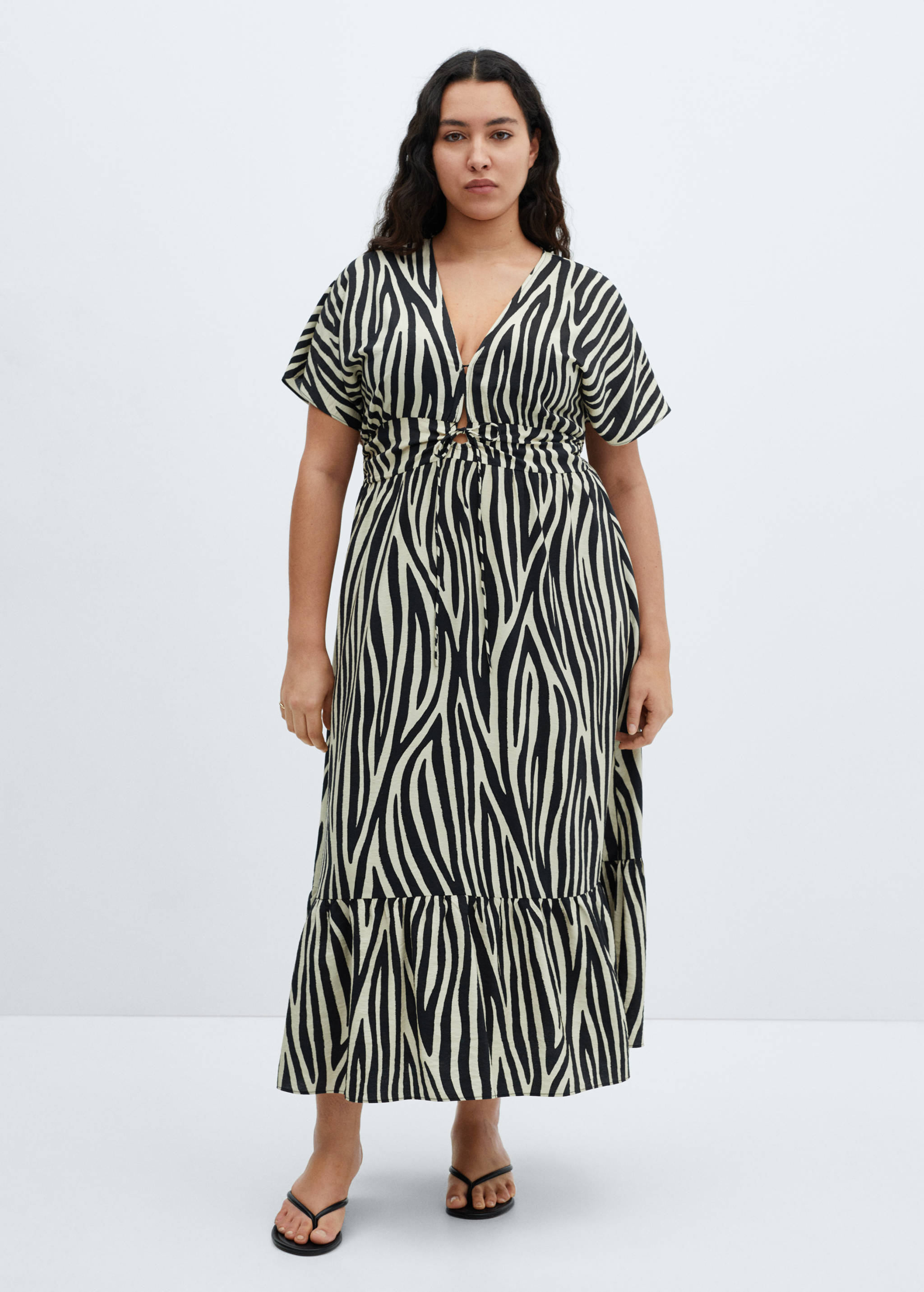 Printed cut-out detail dress - Details of the article 3