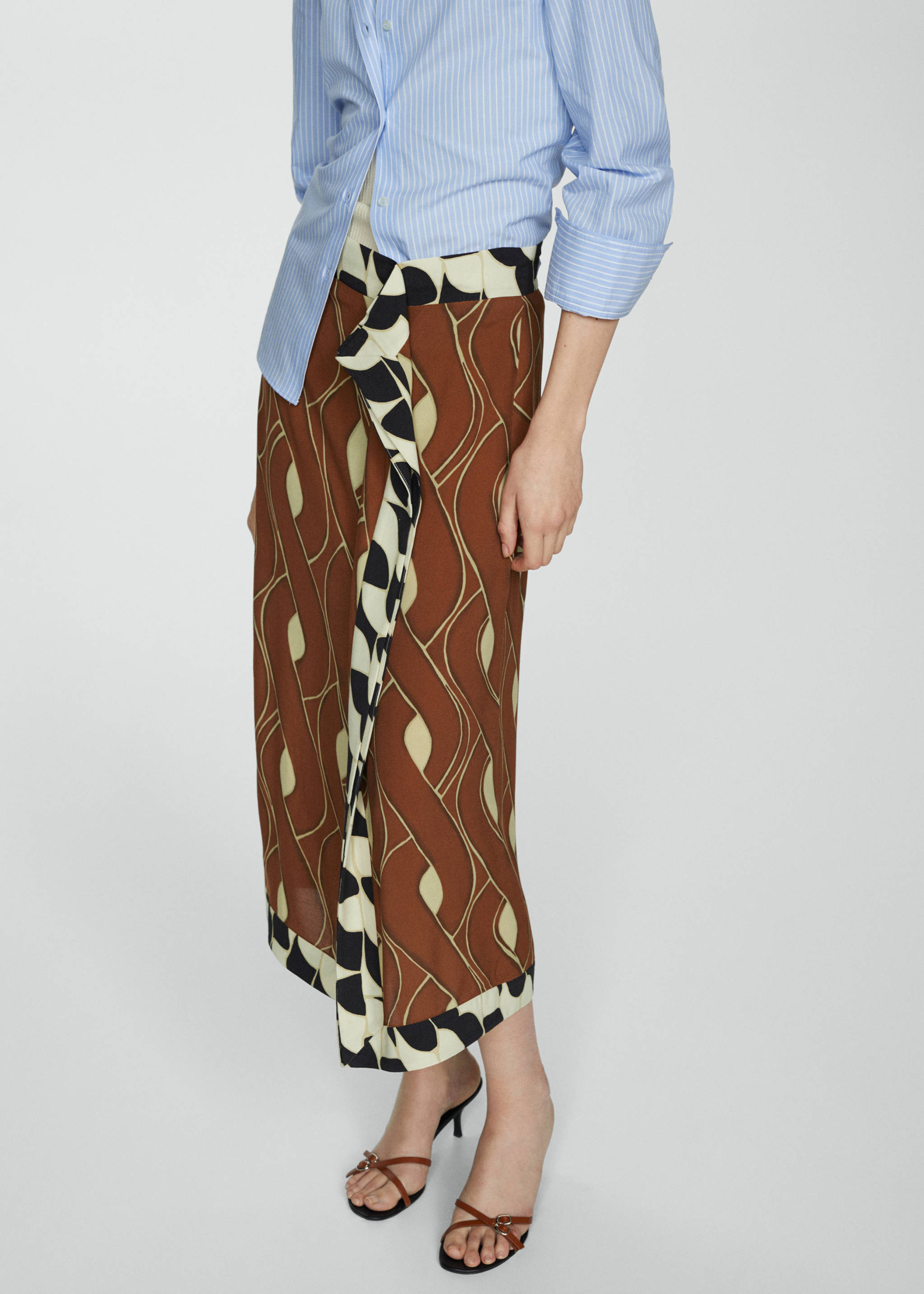 Saia estampada com folho - Plano médio