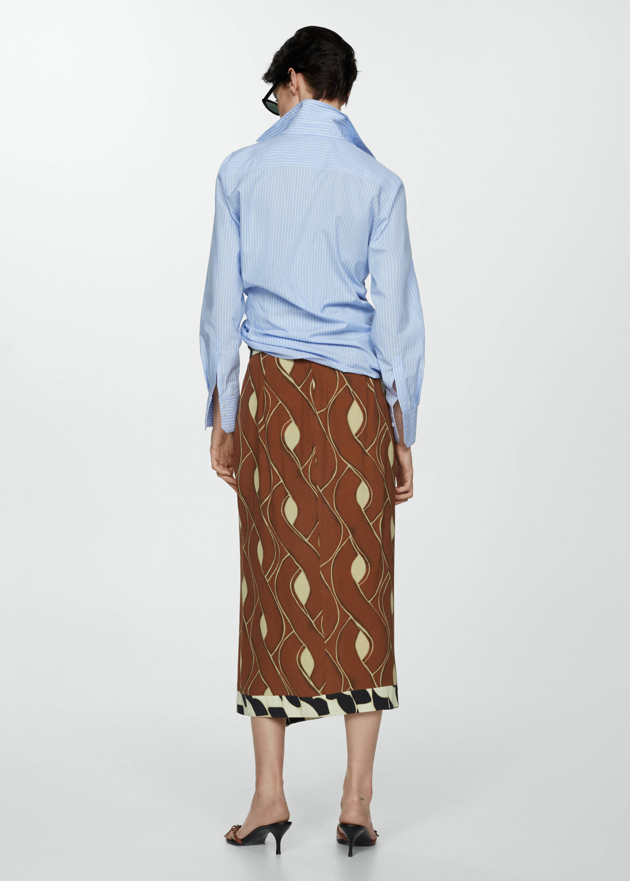 Saia estampada com folho - Verso do artigo