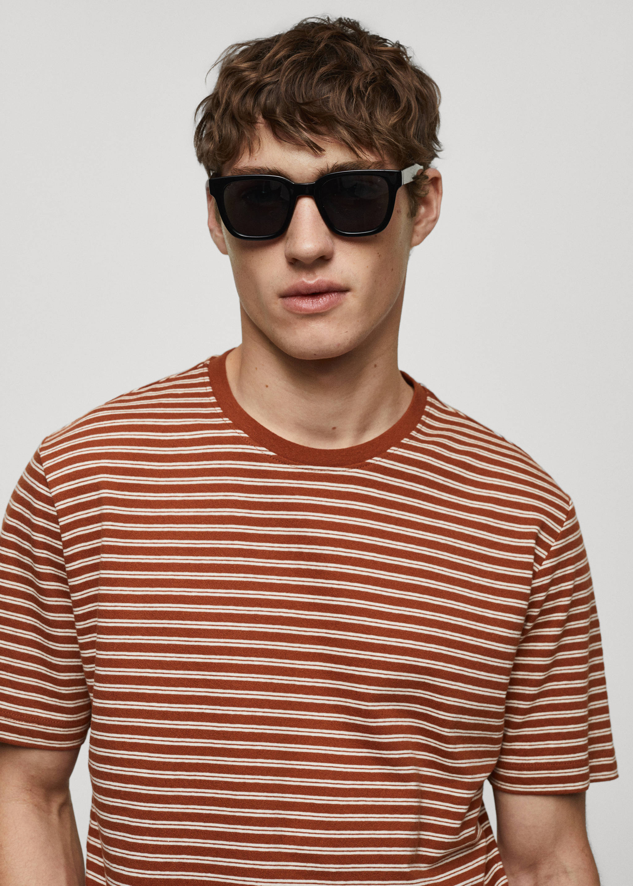 Striped cotton linen-blend T-shirt - Details of the article 1