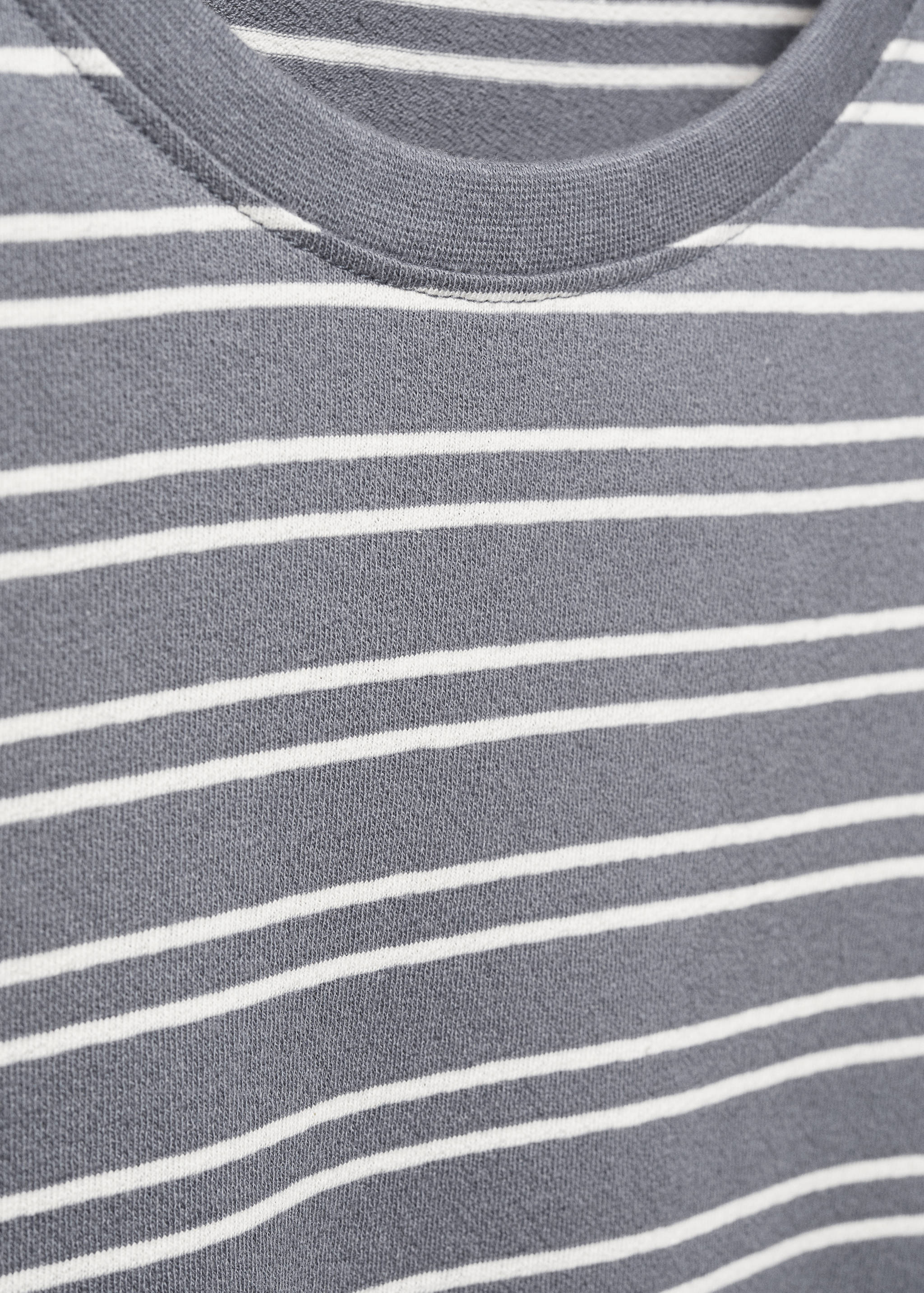 Gestreiftes Leinen-T-Shirt - Detail des Artikels 8