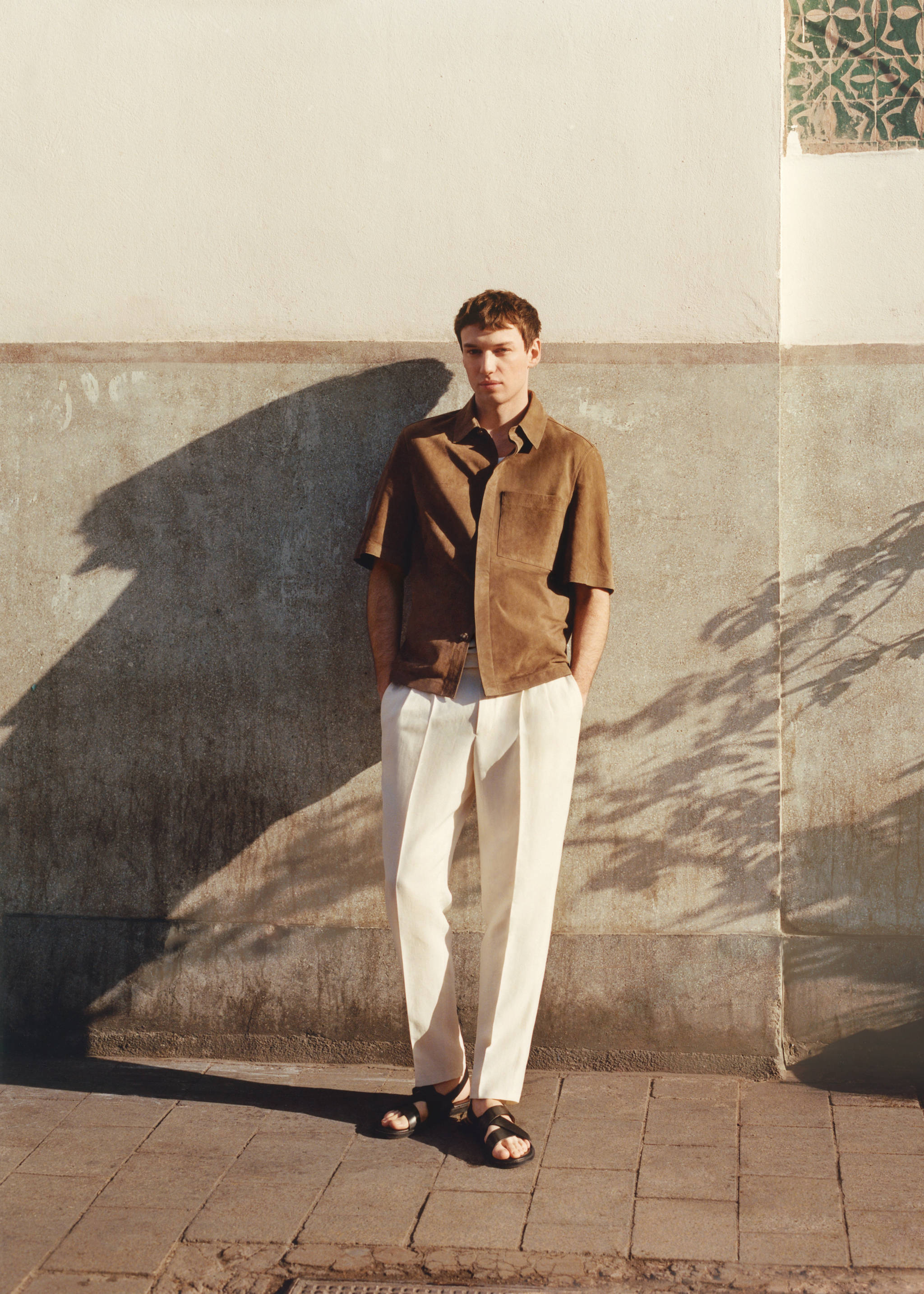 Calças de linho slim fit com pinças - Pormenor do artigo 3