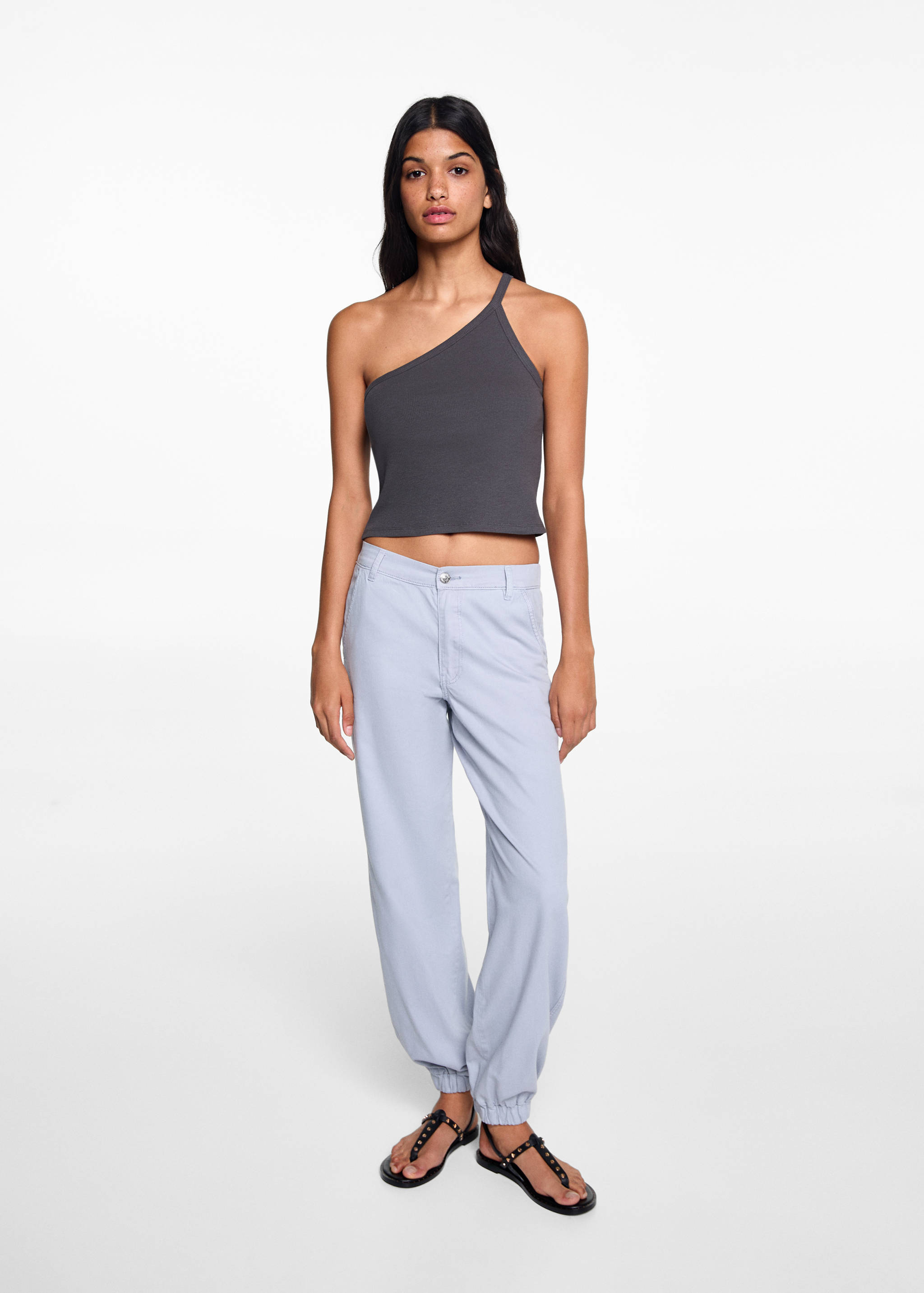 Asymmetrical crop top - General plane