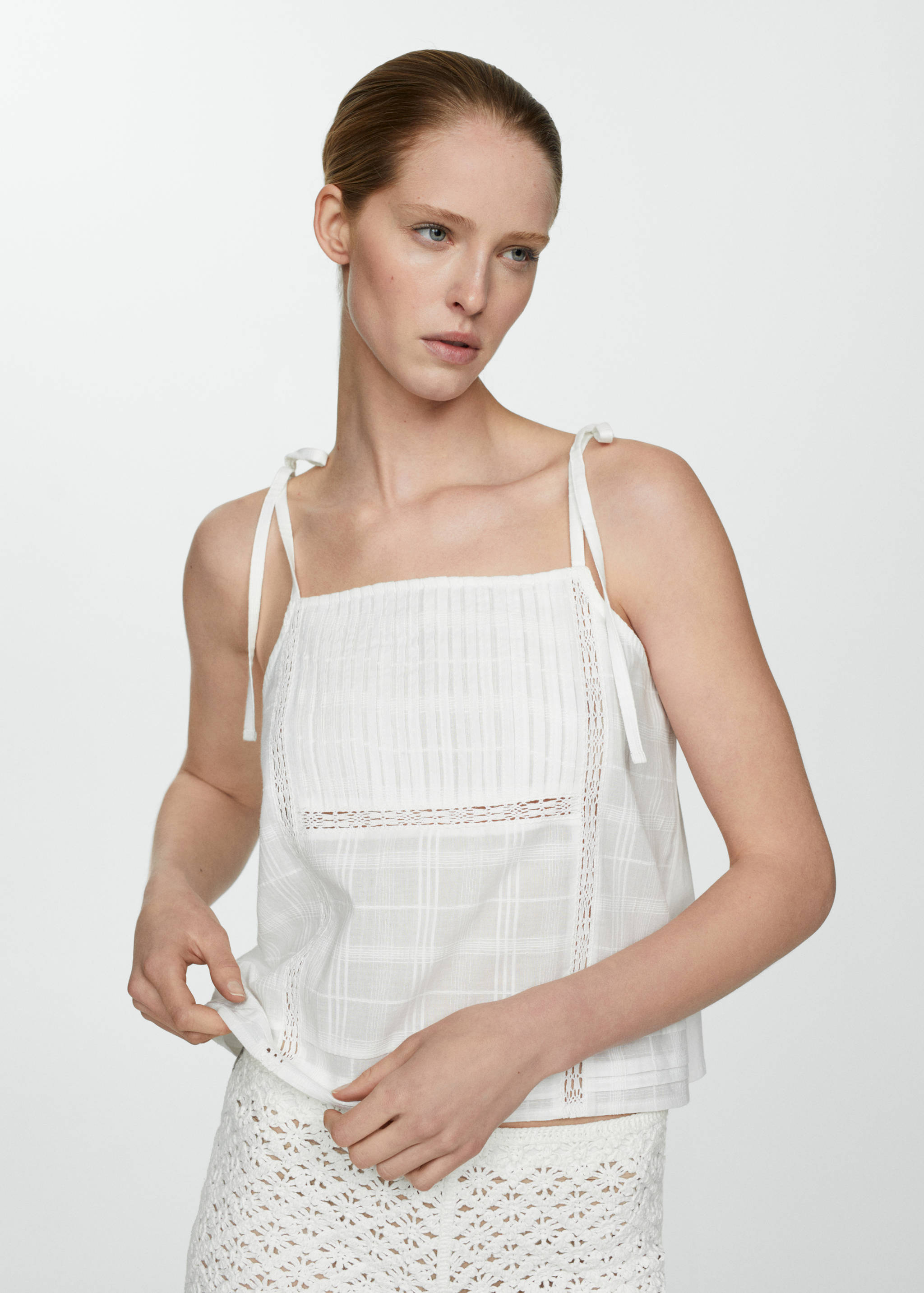 Top bordado algodão - Plano médio