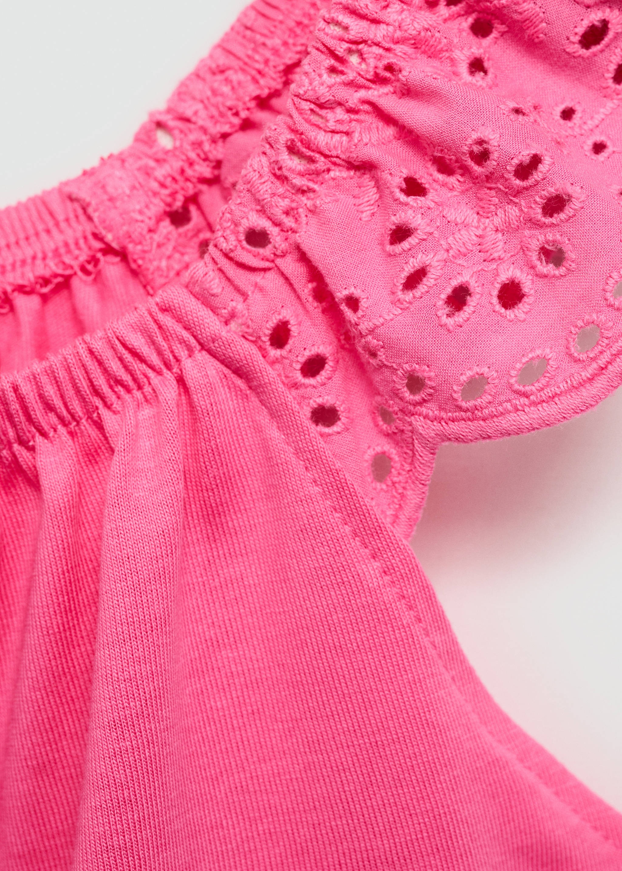 Ruffled strap t-shirt - Details of the article 8