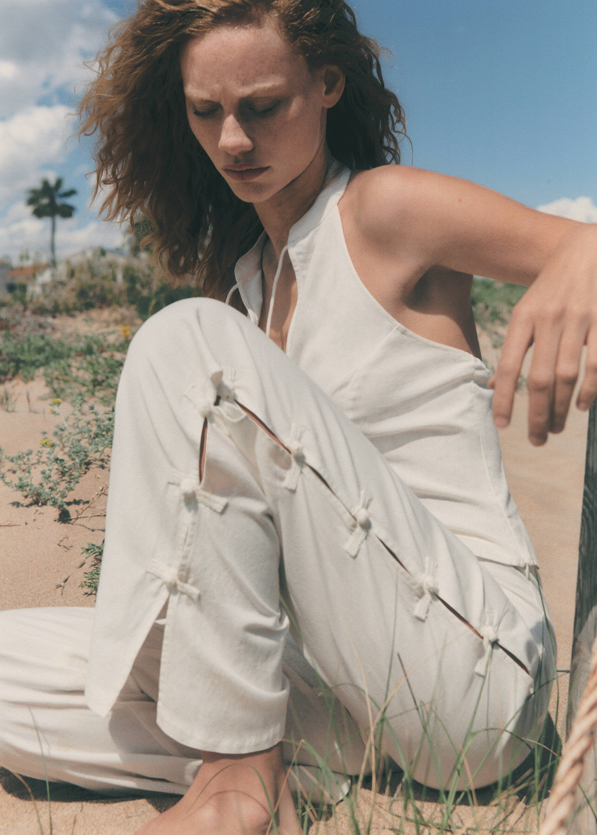 Wide leg pants with buttons - Details of the article 7