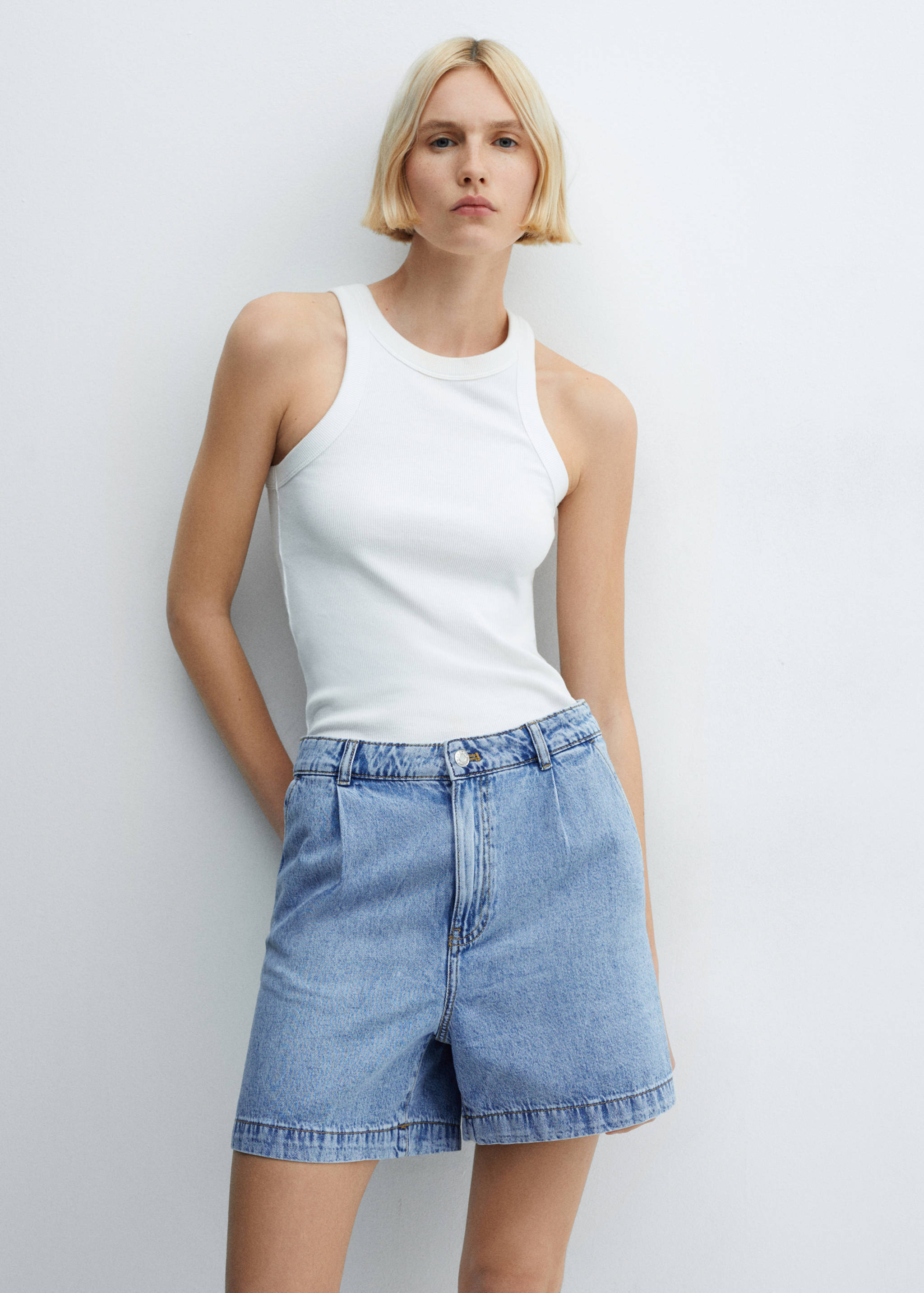Slouchy denim shorts - Details of the article 1