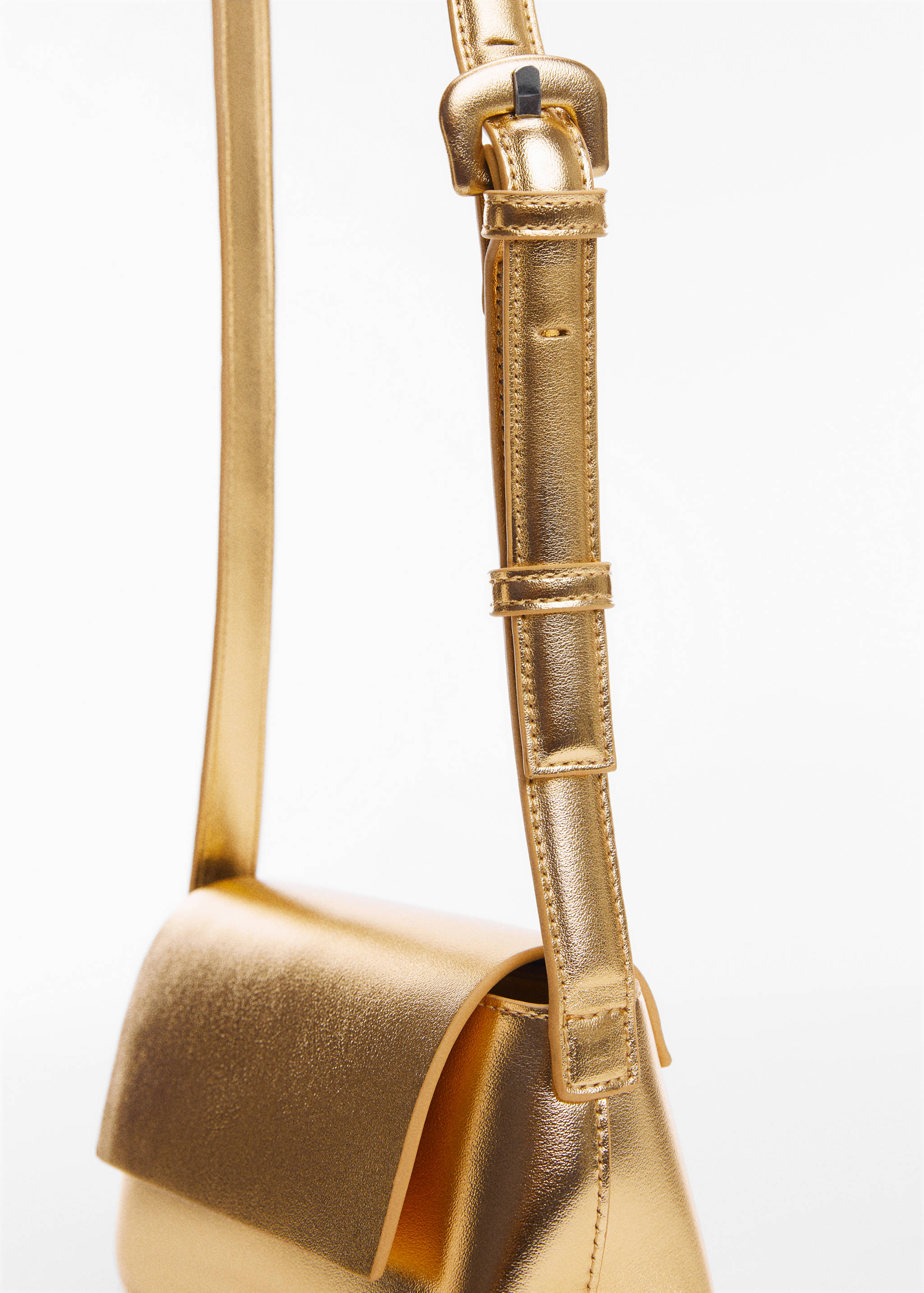 Crossbody bag with flap - Details of the article 1