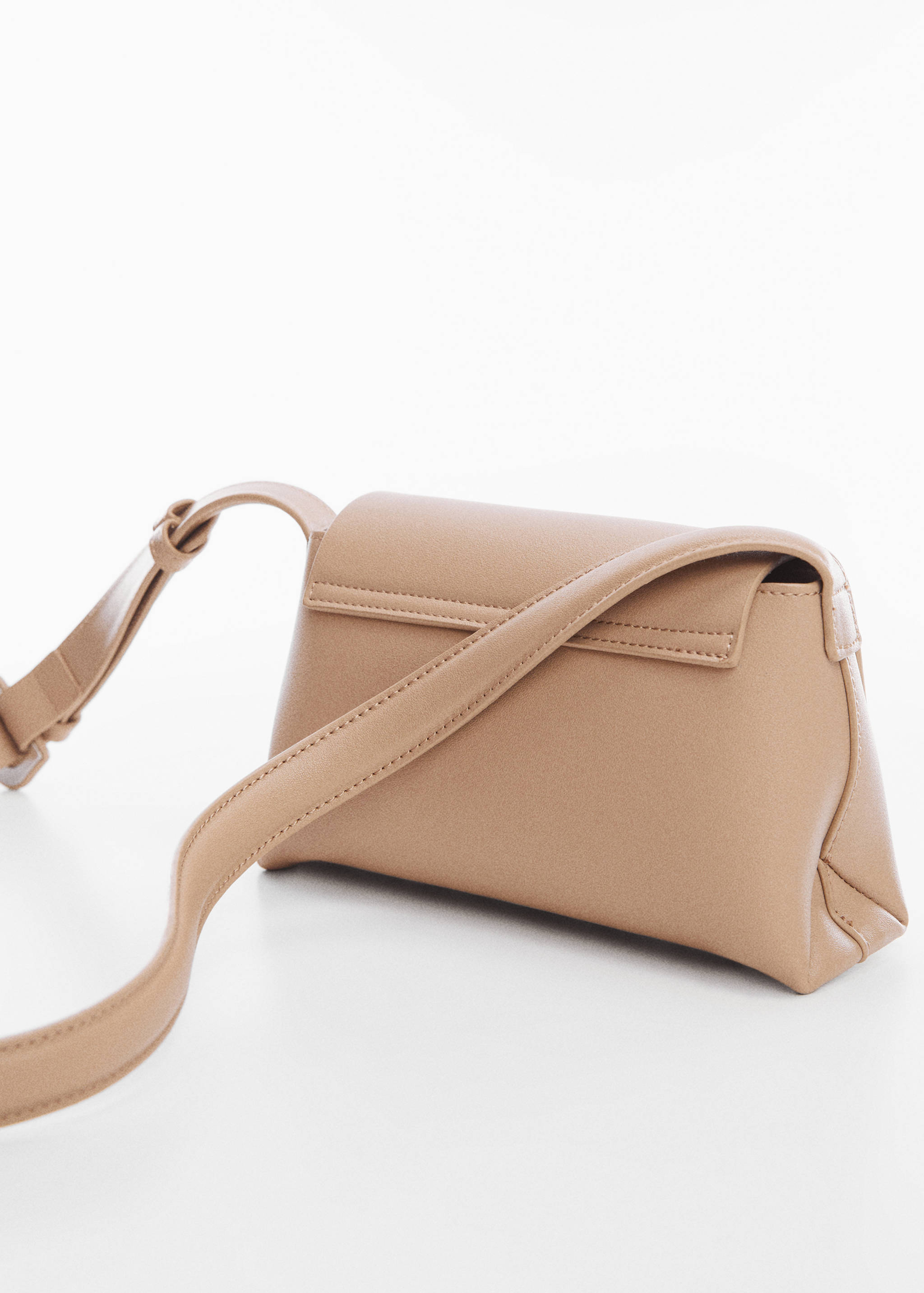 Crossbody bag with flap - Details of the article 2