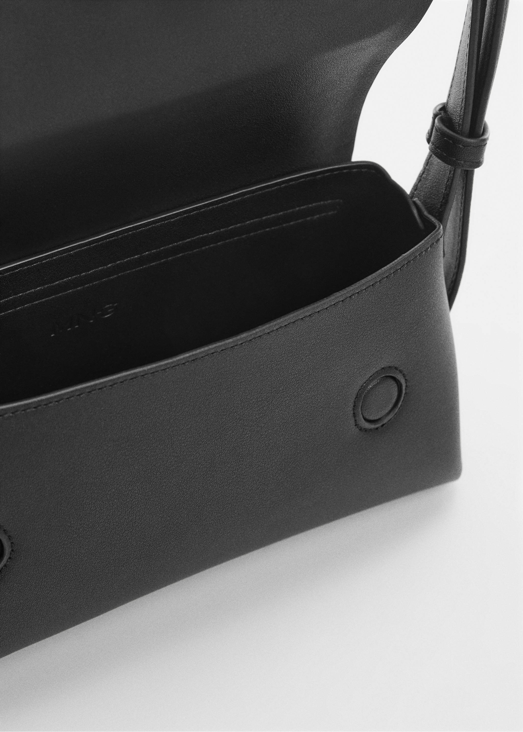 Shoulder bag with strap - Details of the article 2