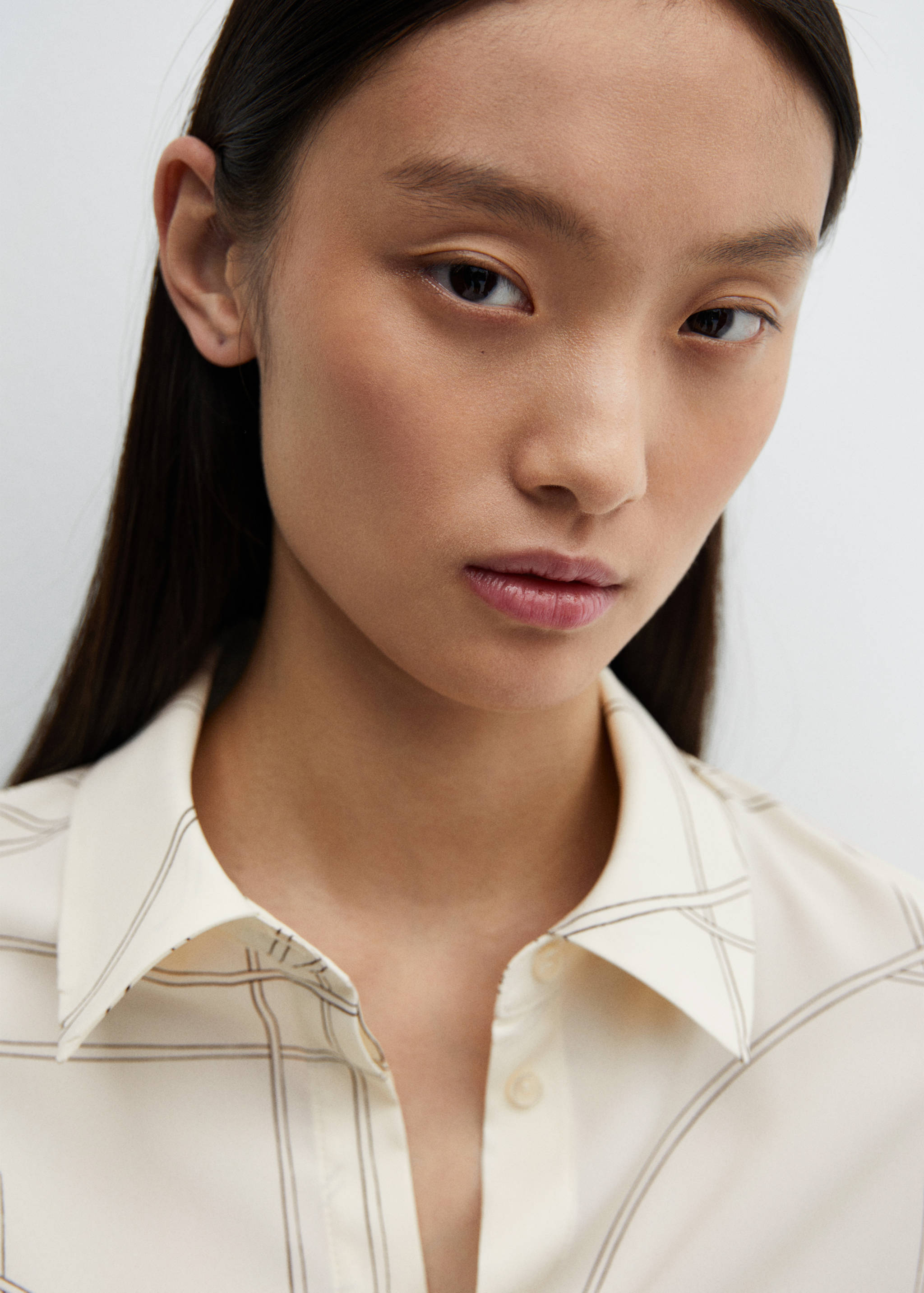 Regular flowy shirt - Details of the article 1