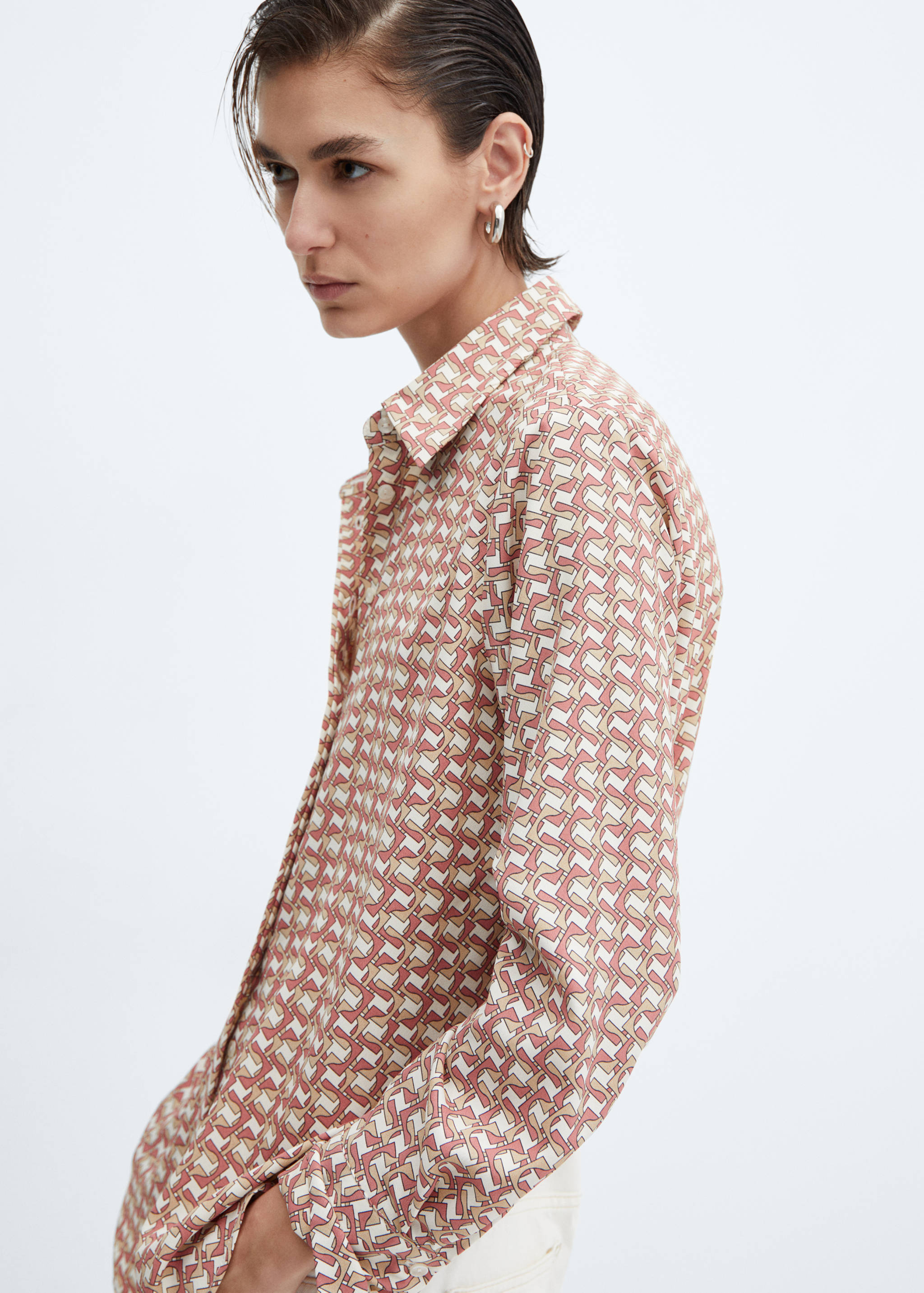 Regular flowy shirt - Details of the article 2