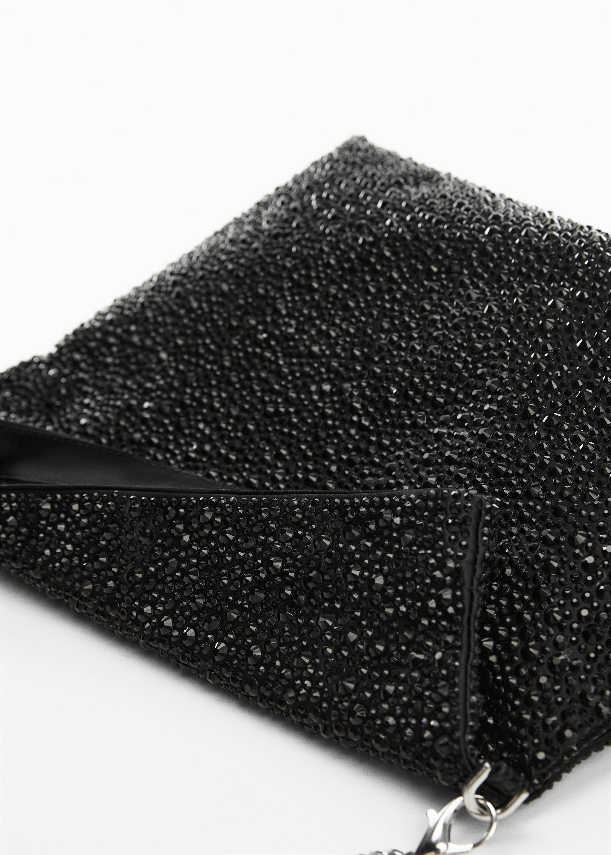 Kristallsteinverzierte Tasche mit Kette - Detail des Artikels 1, Schwarz. Ref: 67020436-00.
