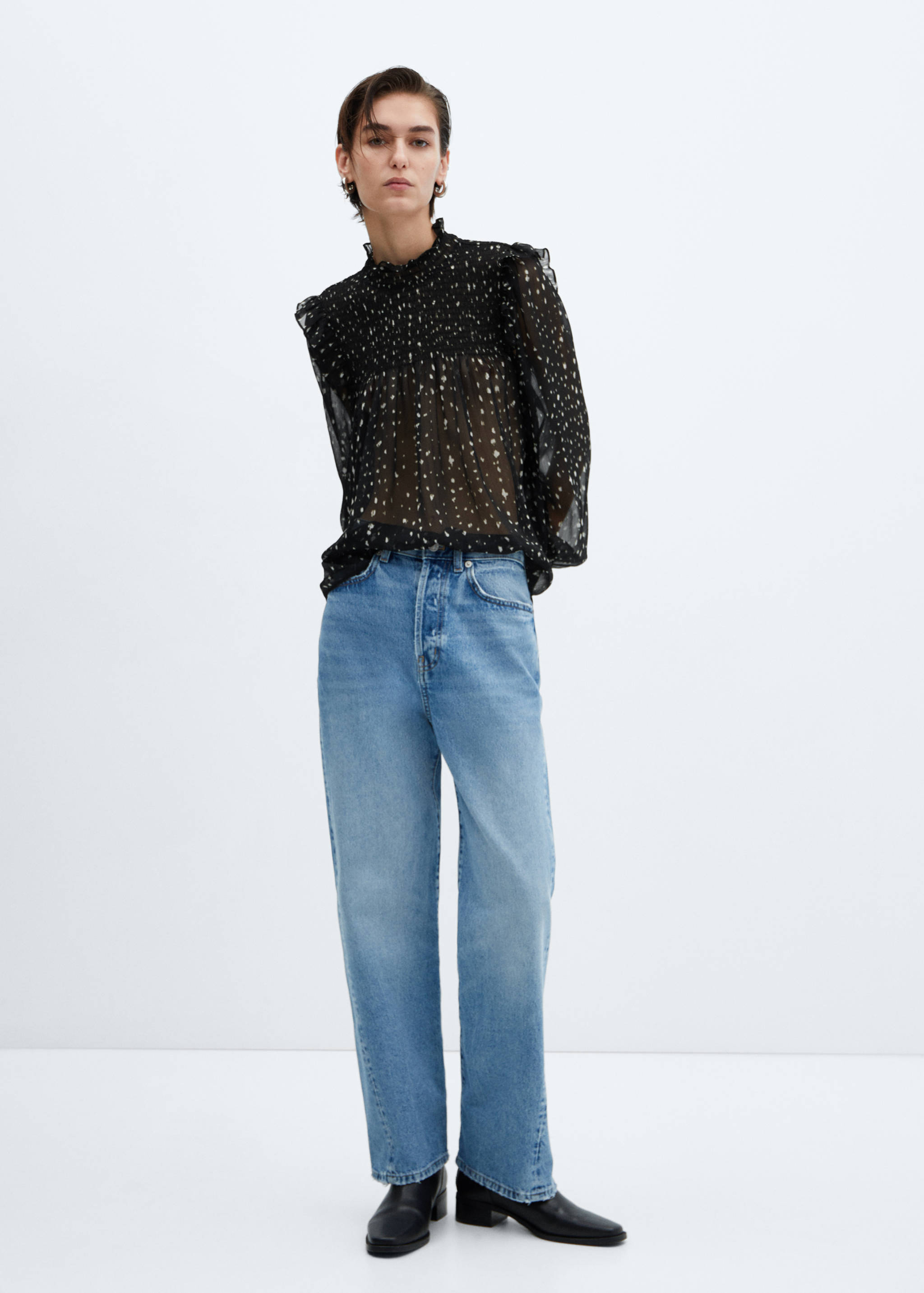 Blusa estampada volantes - Plano general