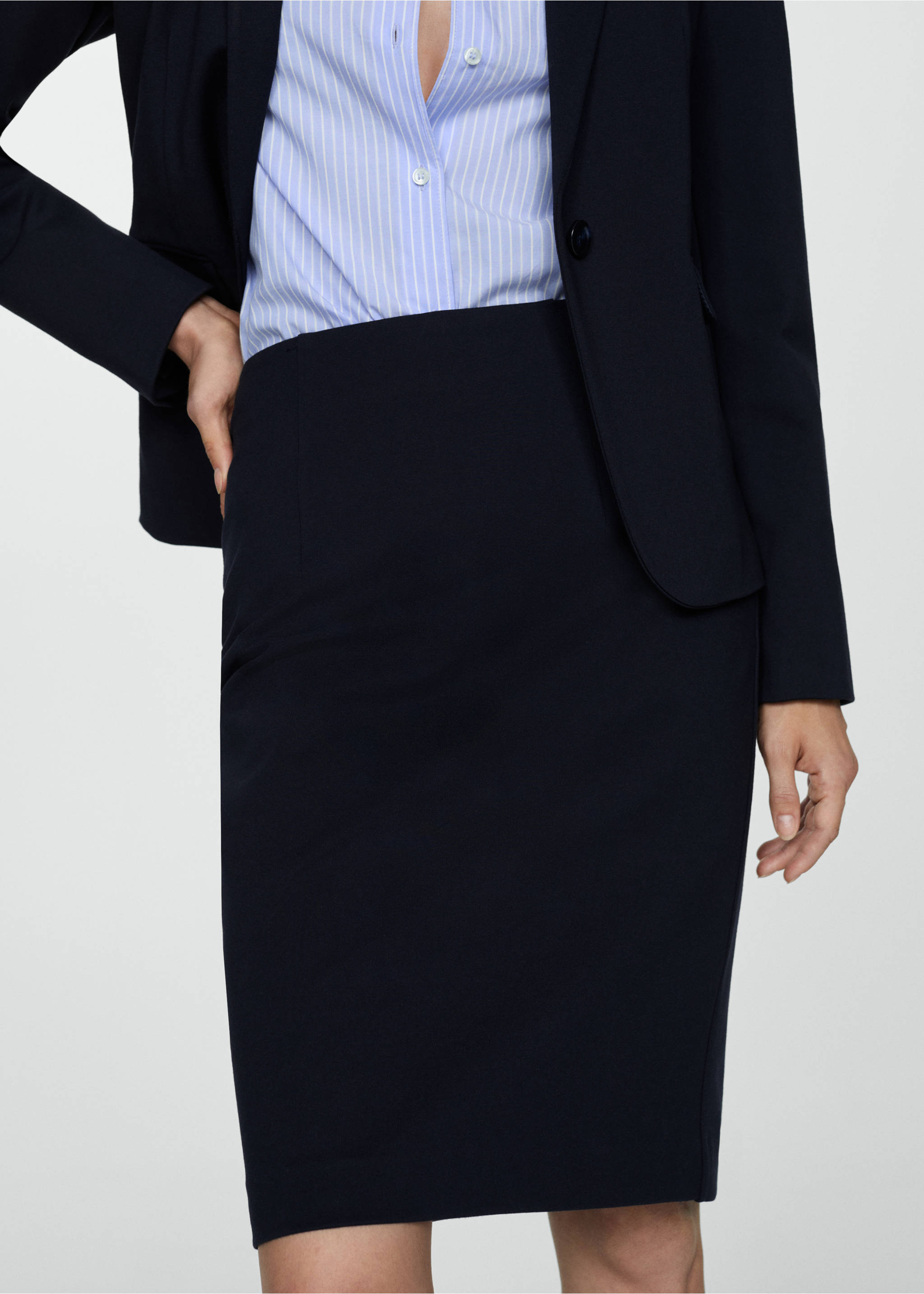 Pencil skirt with Rome-knit opening - Details of the article 1, Dark Navy. Ref: 67020485-00.