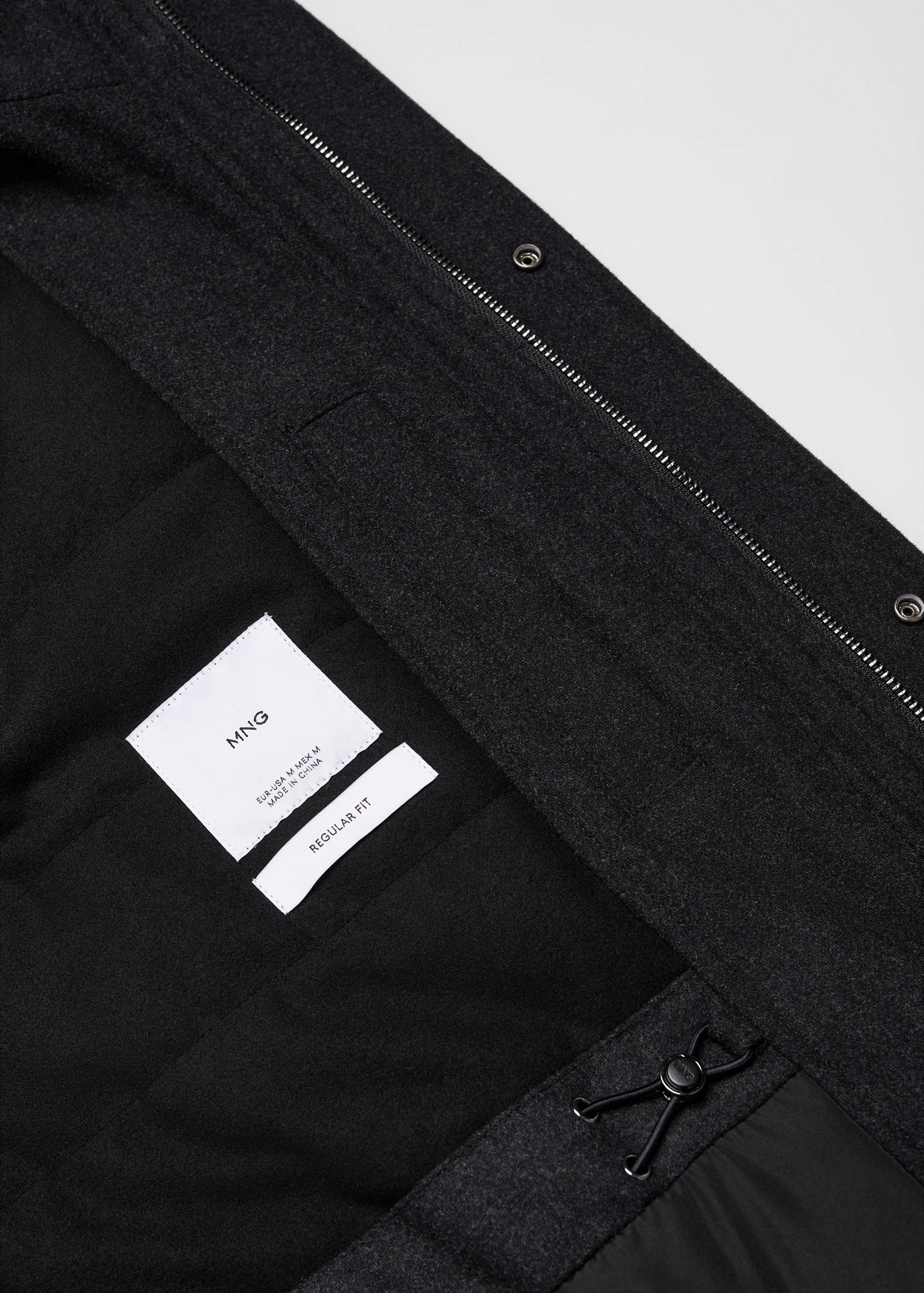 Kurzer Wollmantel mit Taschen - Detail des Artikels 8