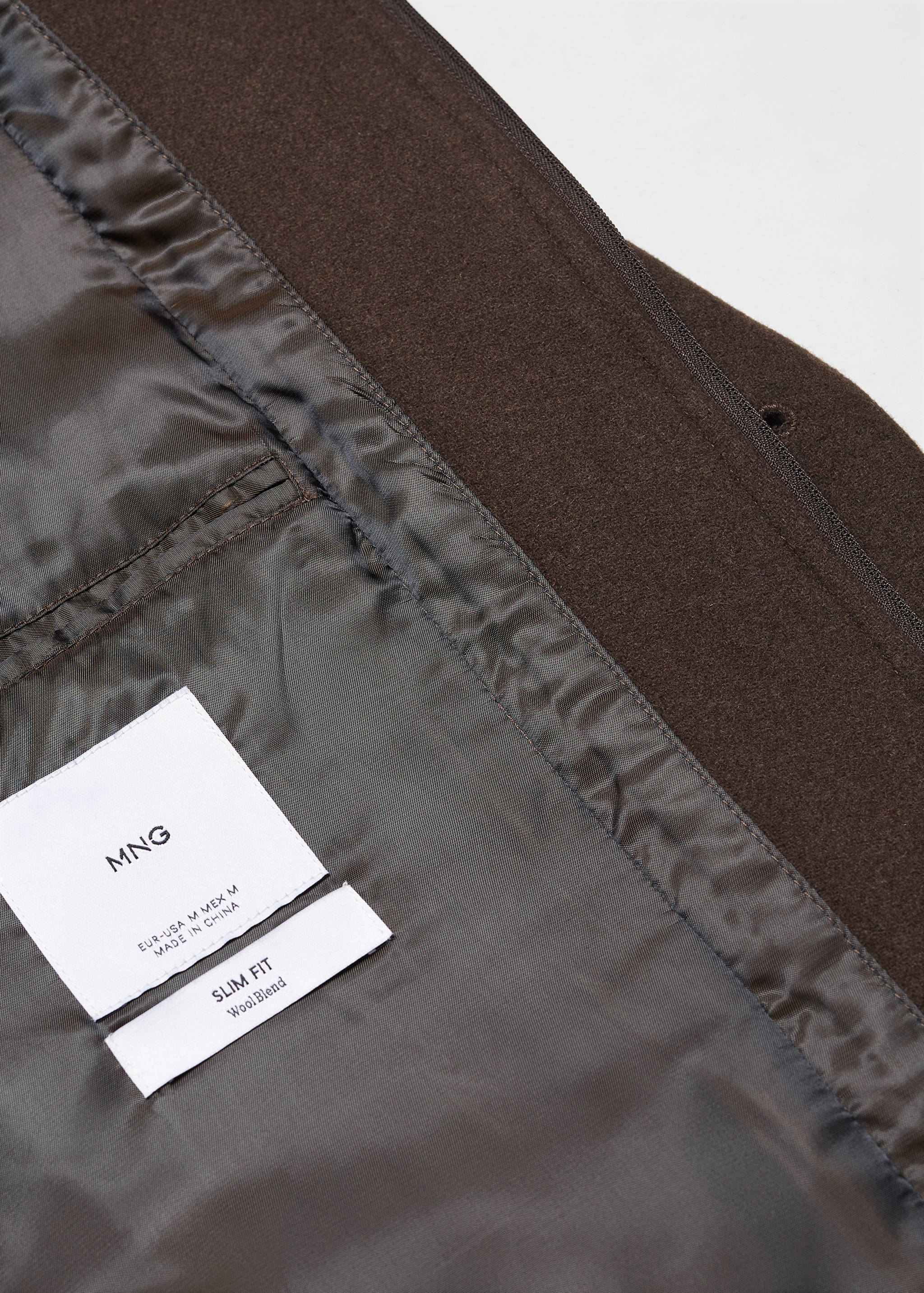 Wool coat with detachable collar - Details of the article 0