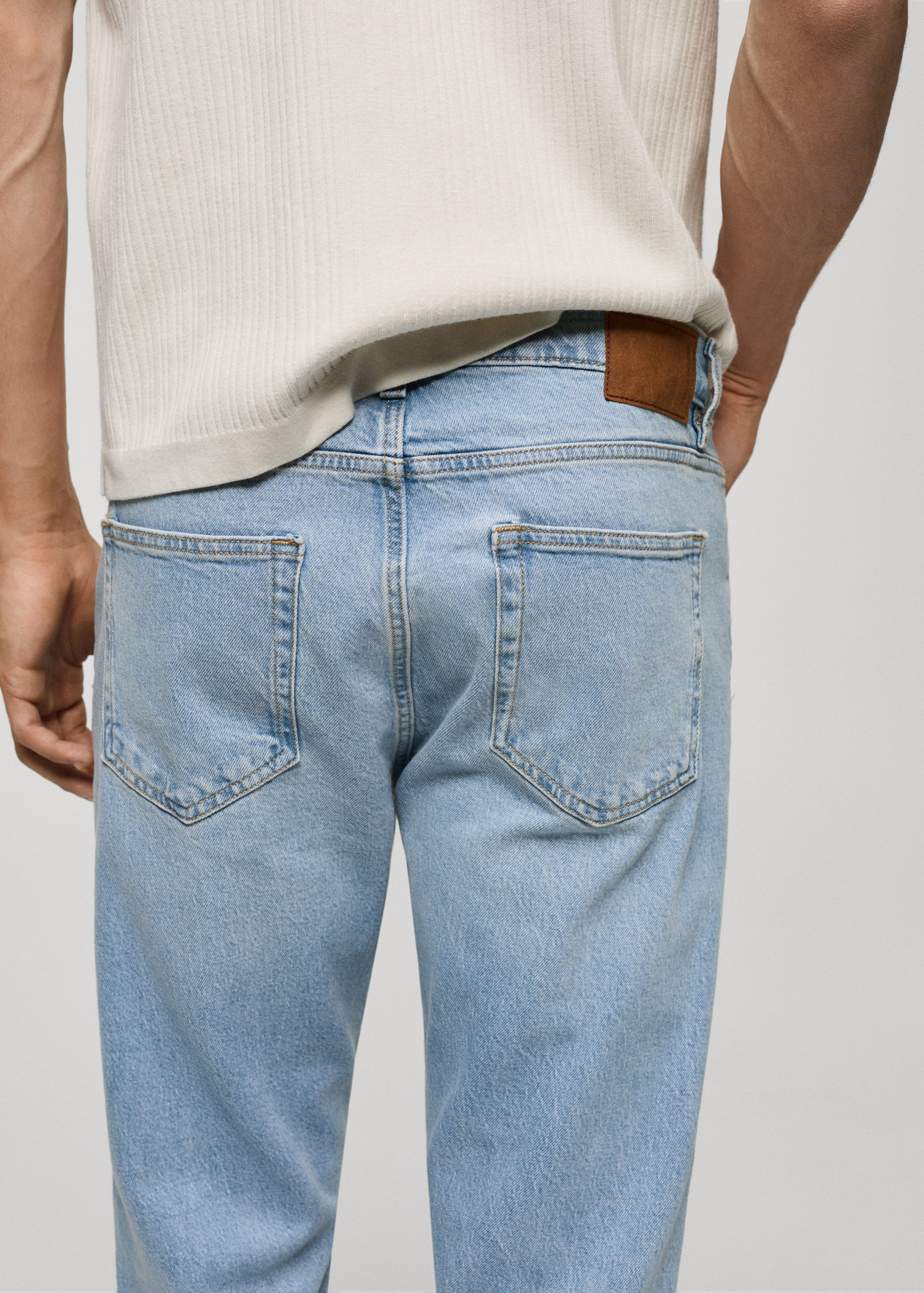 Tapered-Fit-Jeans - Detail des Artikels 4