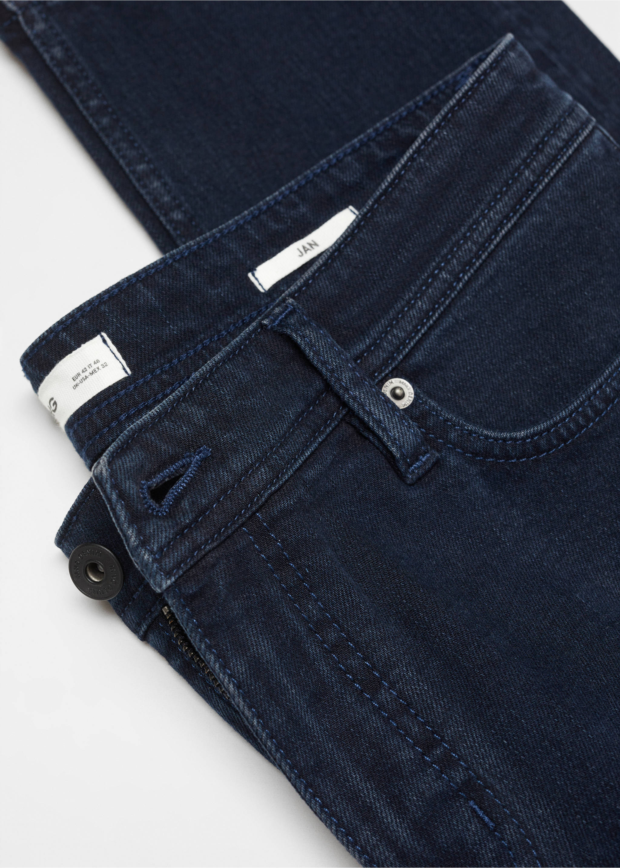 Jan slim-fit jeans - Details of the article 8, Deep Dark Blue. Ref: 67020646-00.