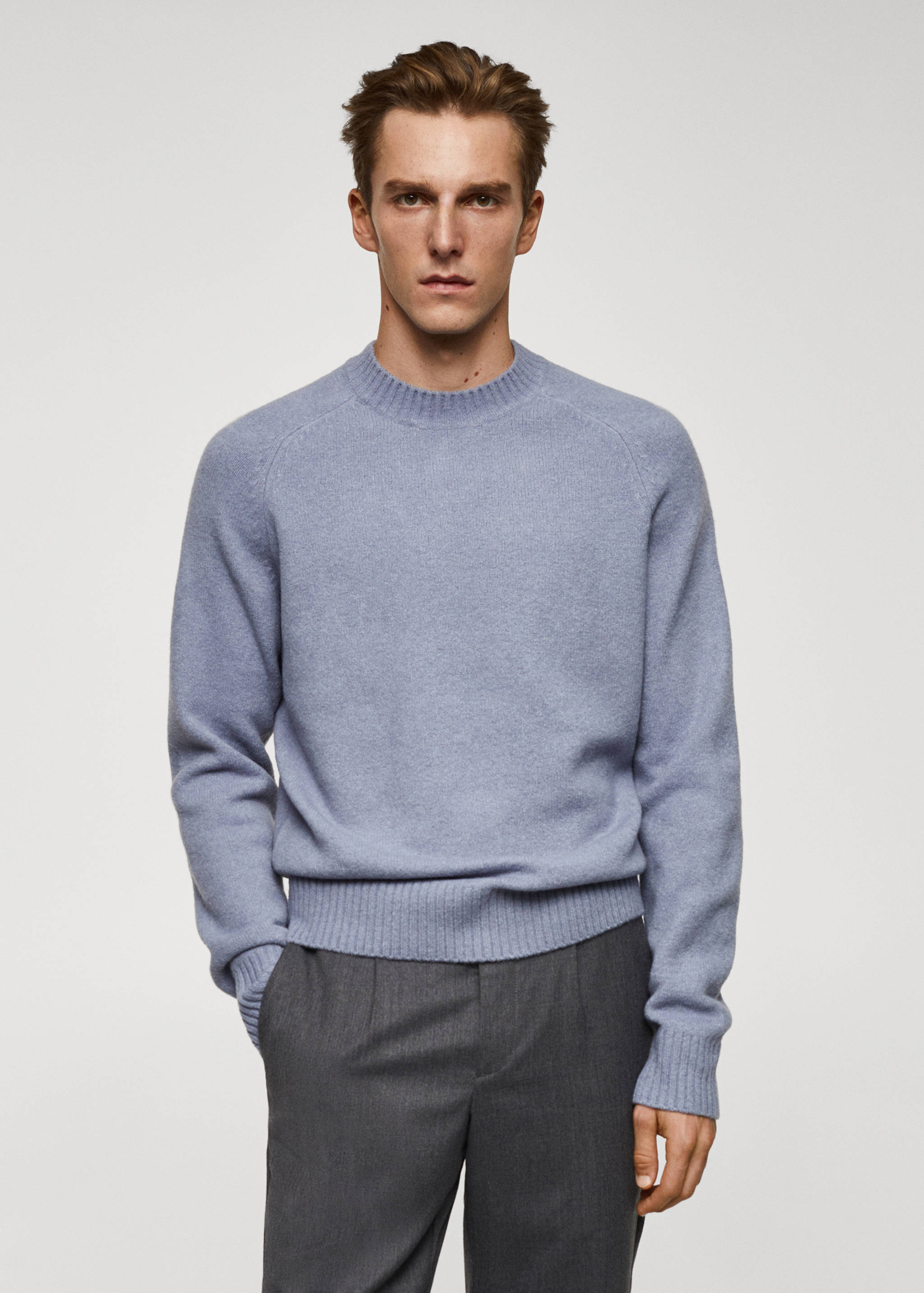 Knitted sweater with ribbed details - Medium plane