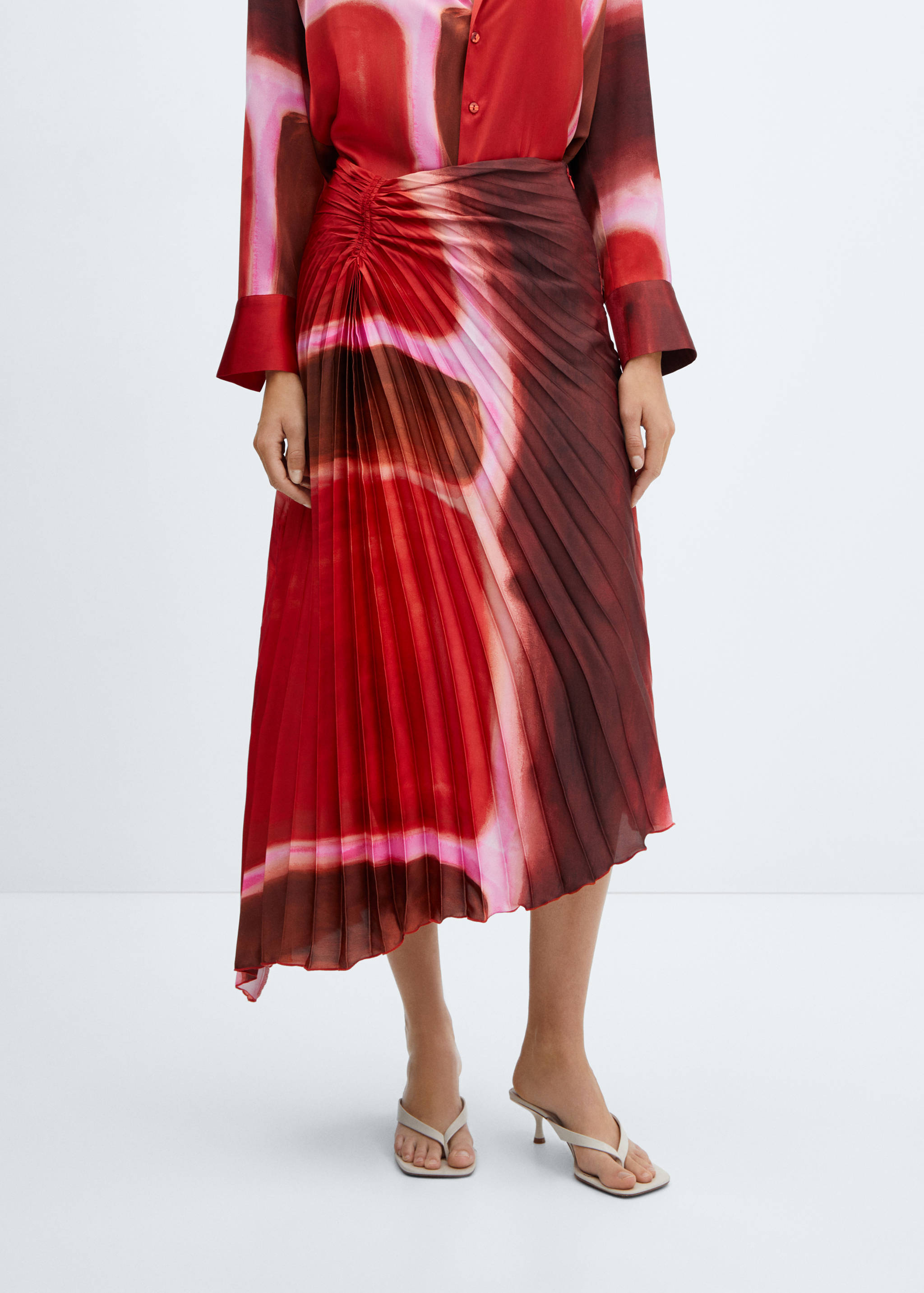 Plissierter Tie-Dye Rock - Mittlere Ansicht