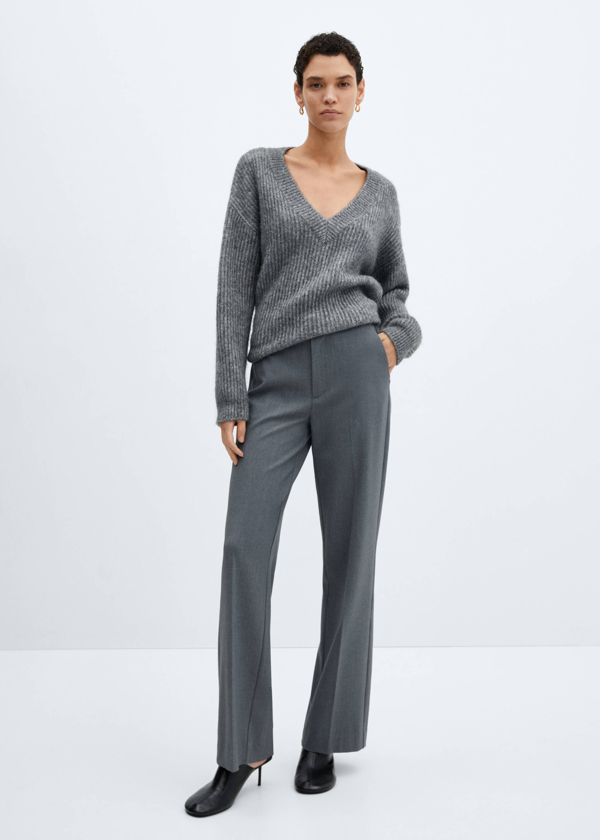 Pantalón largo recto - Plano general