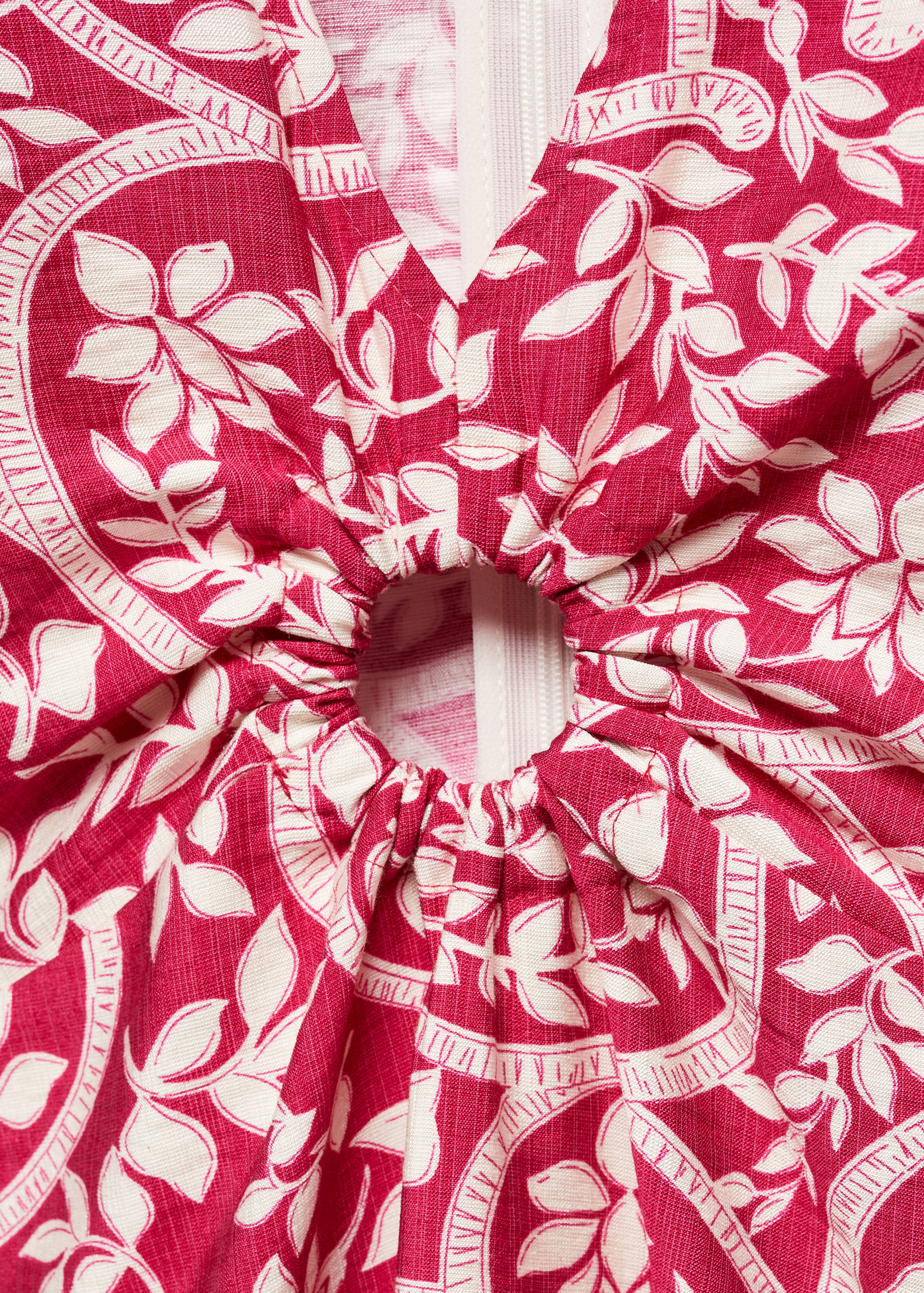 Blommig klänning ringdetalj - Detaljer om artikeln 8