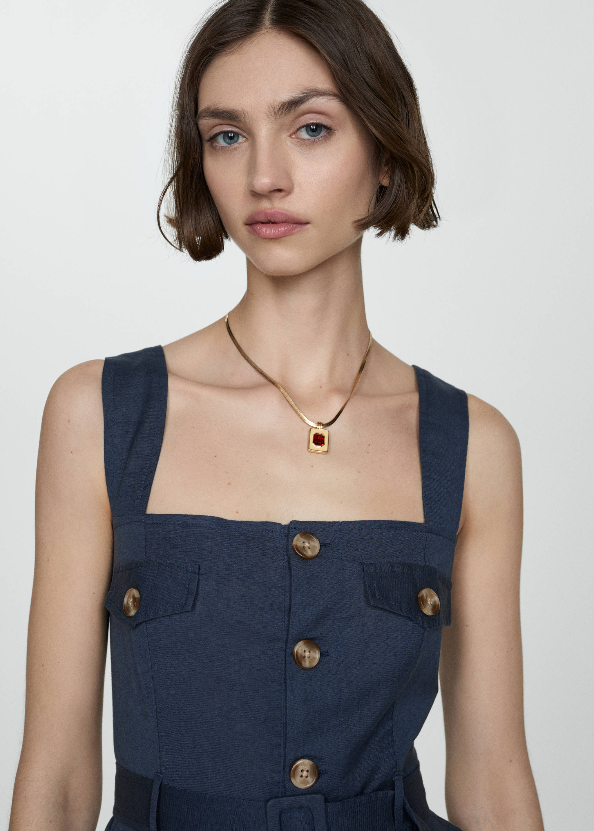 Faceted crystal necklace - General plane